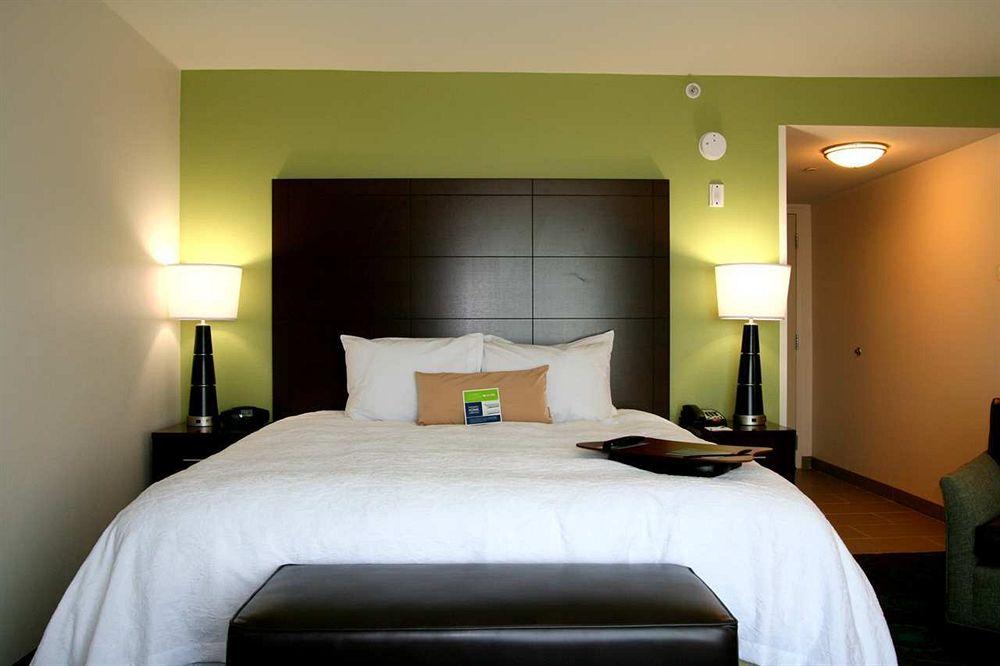 Habitación Hampton Inn Anderson/ Alliance Business Park