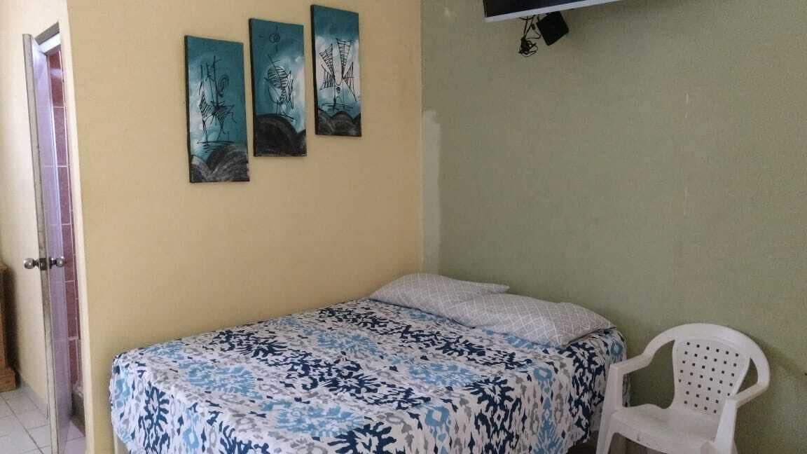 Varios Hotel La Avenida