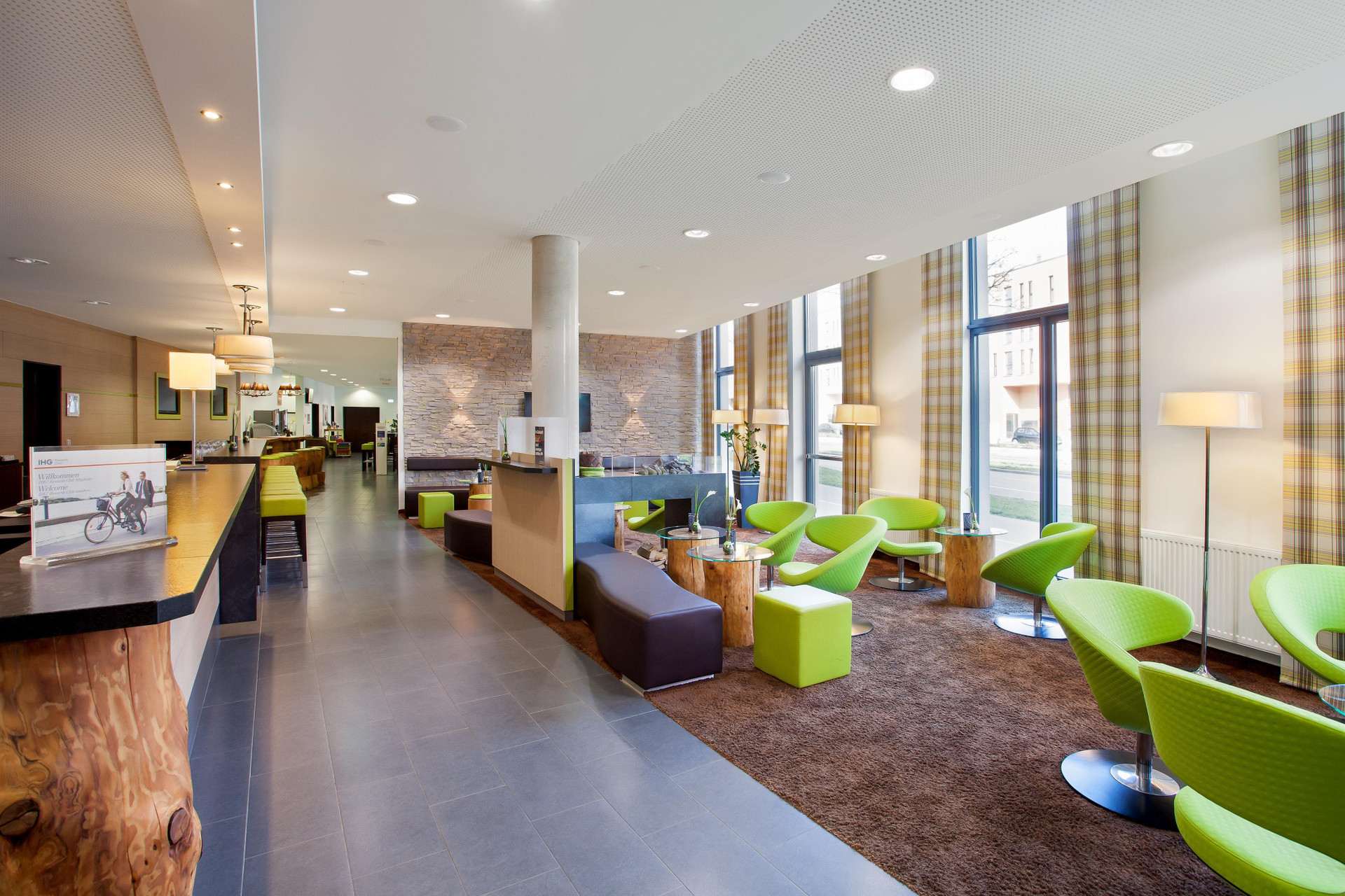 Vista Exterior Holiday Inn Express Augsburg by IHG