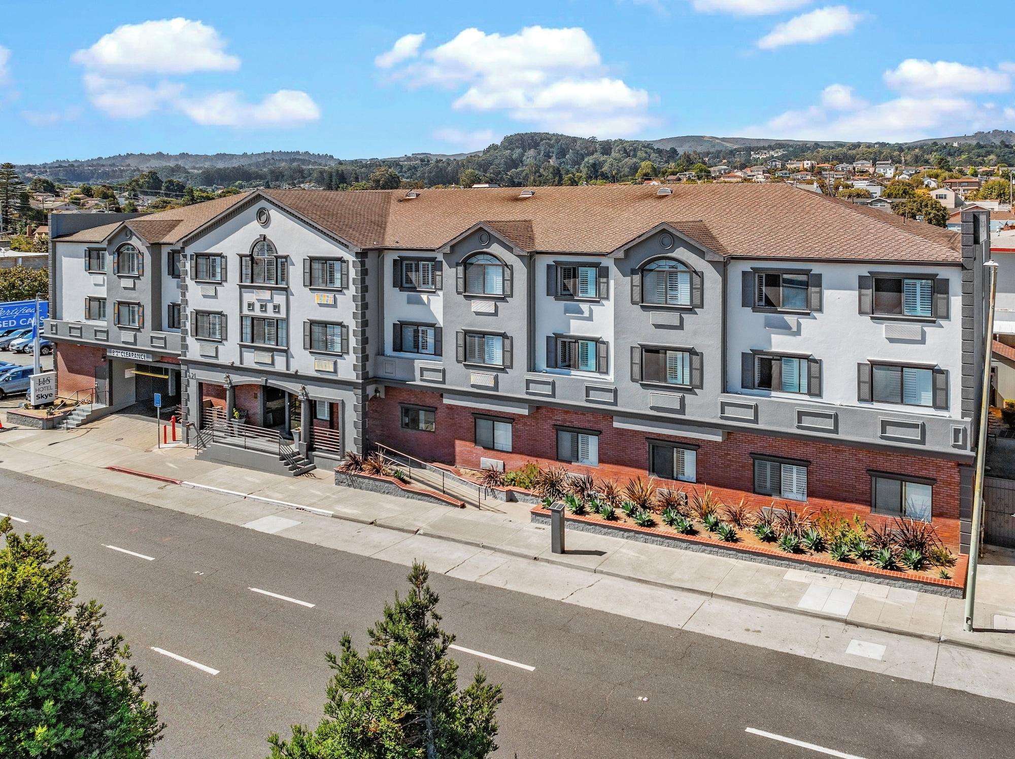 Vista Exterior Hotel Skye SFO