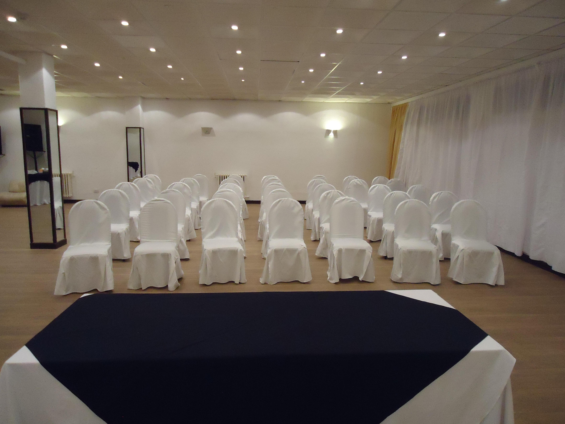 Sala de Reuniones Tehuelche Esquel