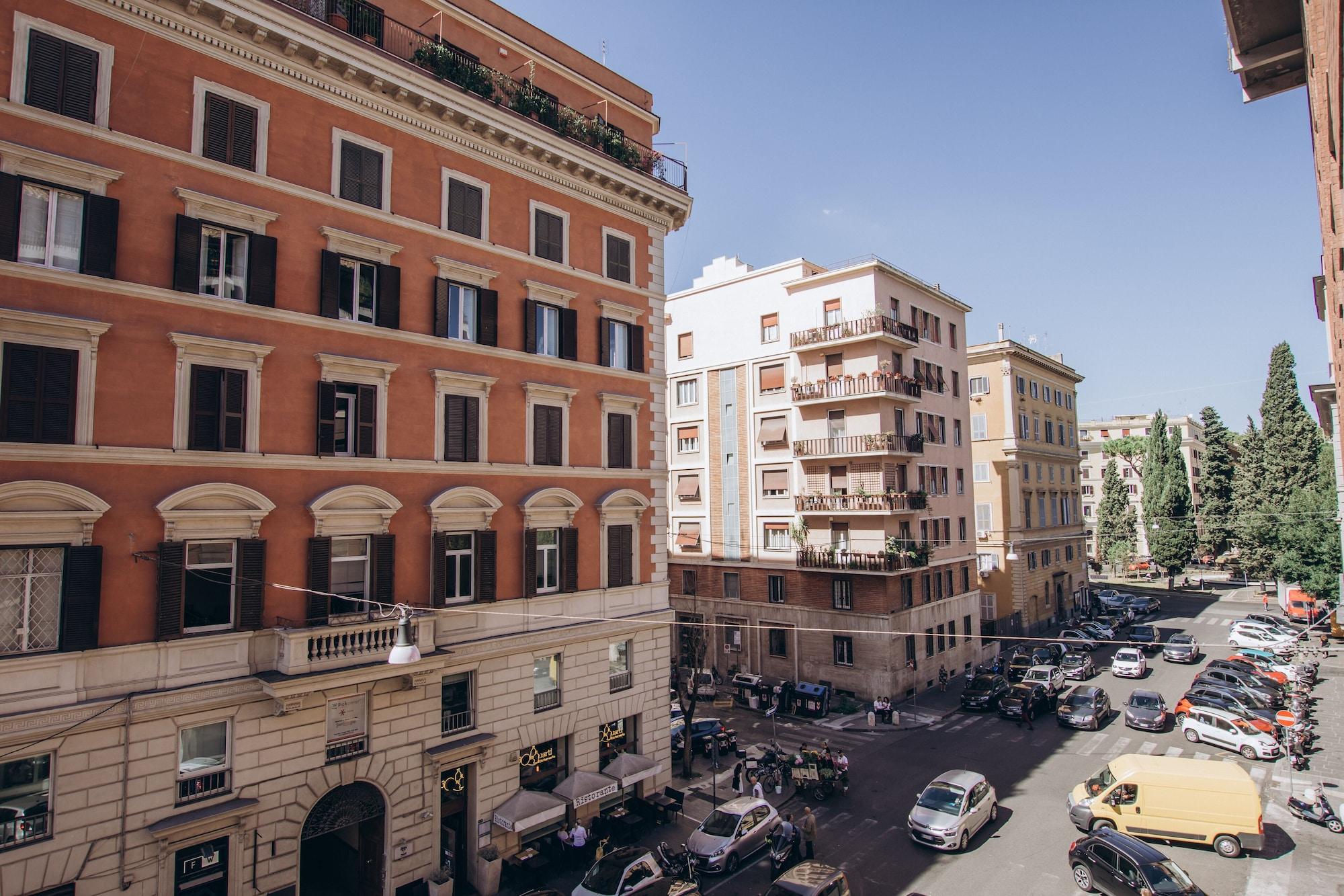 Equipamiento de Habitación Regolo Rooms Vaticano