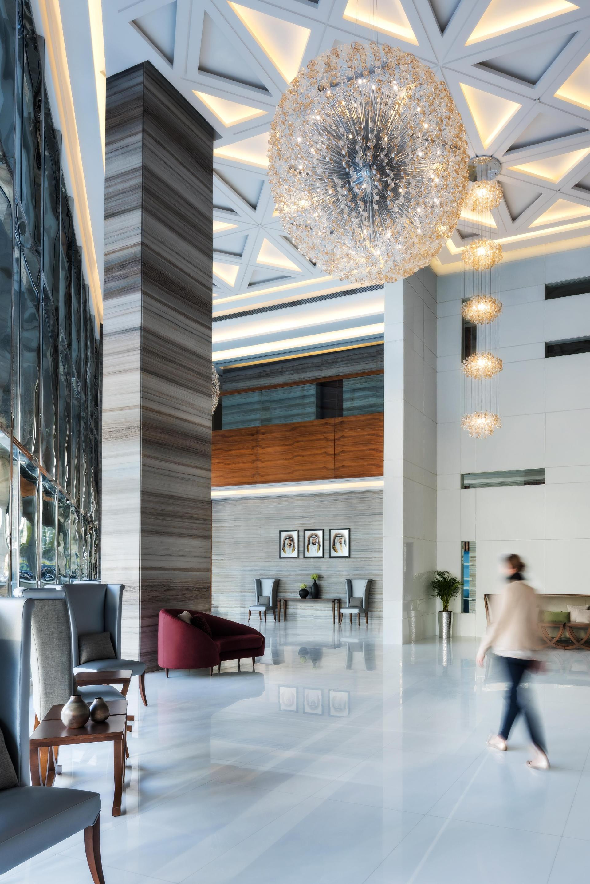 Vista Lobby Radisson Blu Hotel Dubai Waterfront