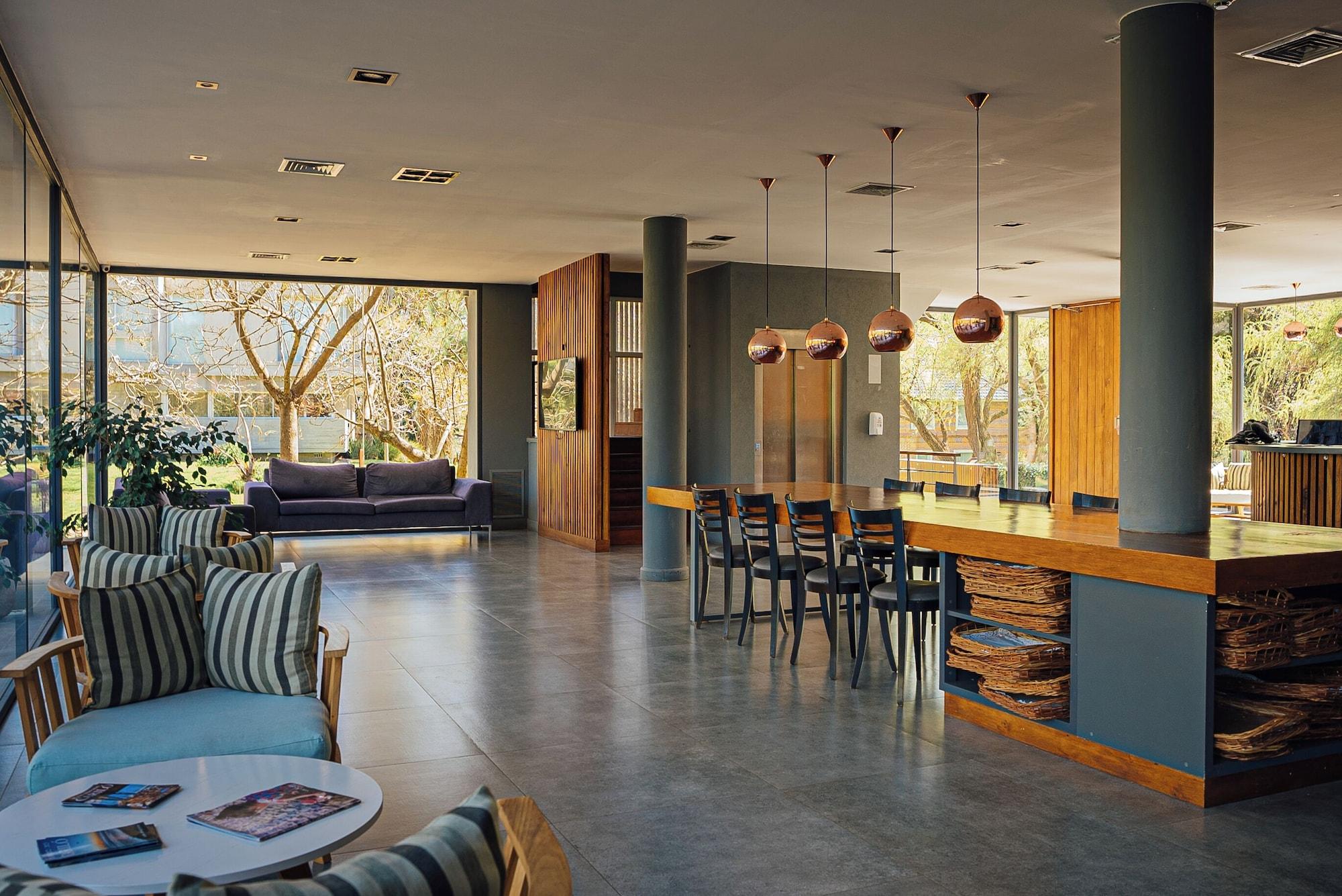 Vista Lobby Destinar Apart Hotel