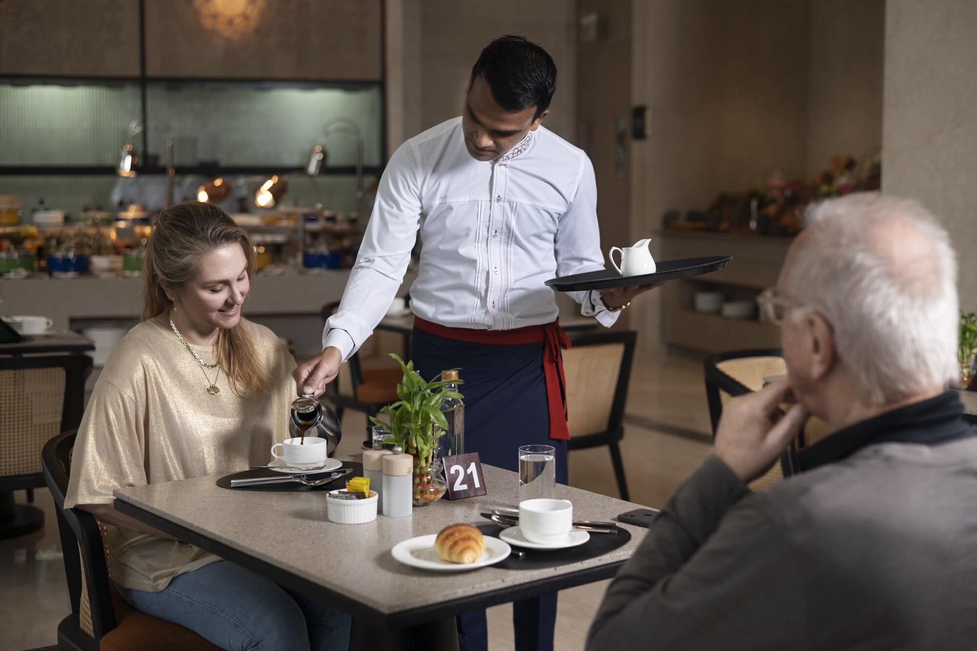 Restaurant LYFE Hotels Bhubaneswar