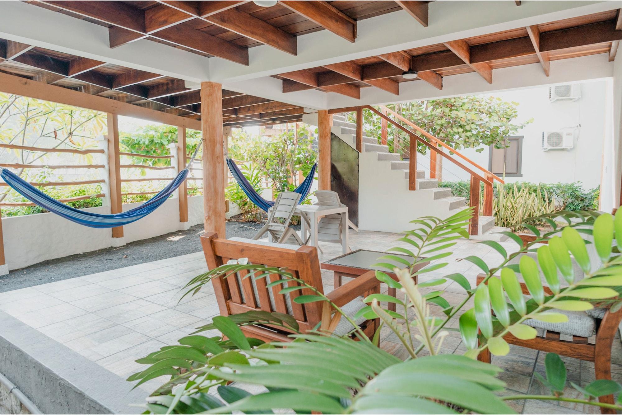 Vista Exterior Boca Olas Resort Villas