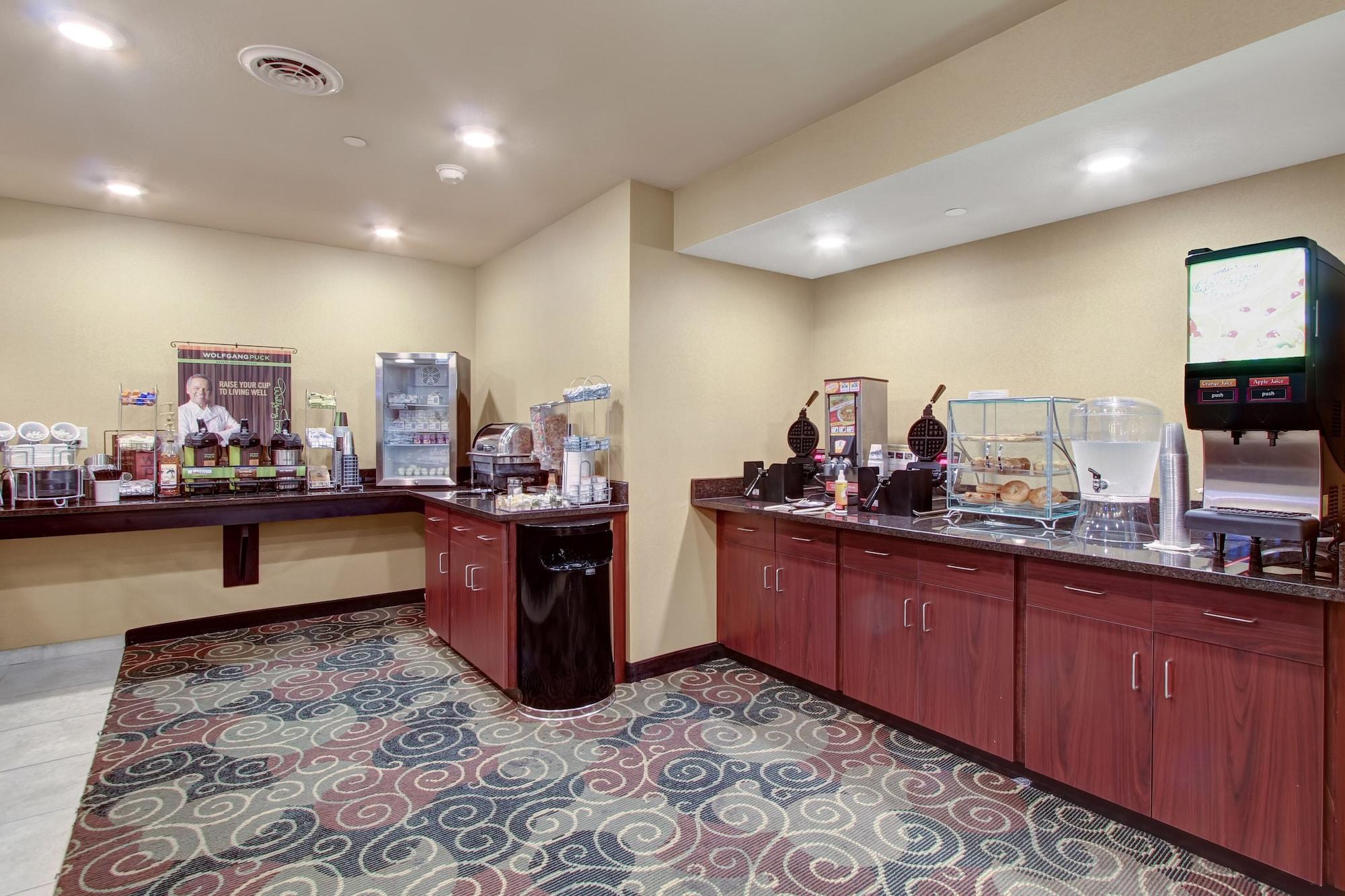 Restaurant Cobblestone Hotel & Suites - Waynesboro
