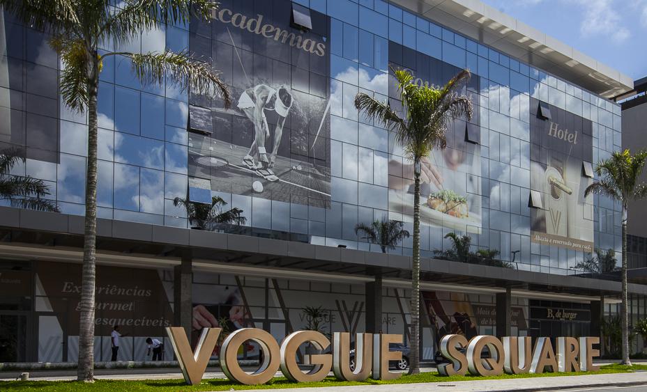 Exterior View Vogue Square Fashion Hotel by Lenny Niemeyer