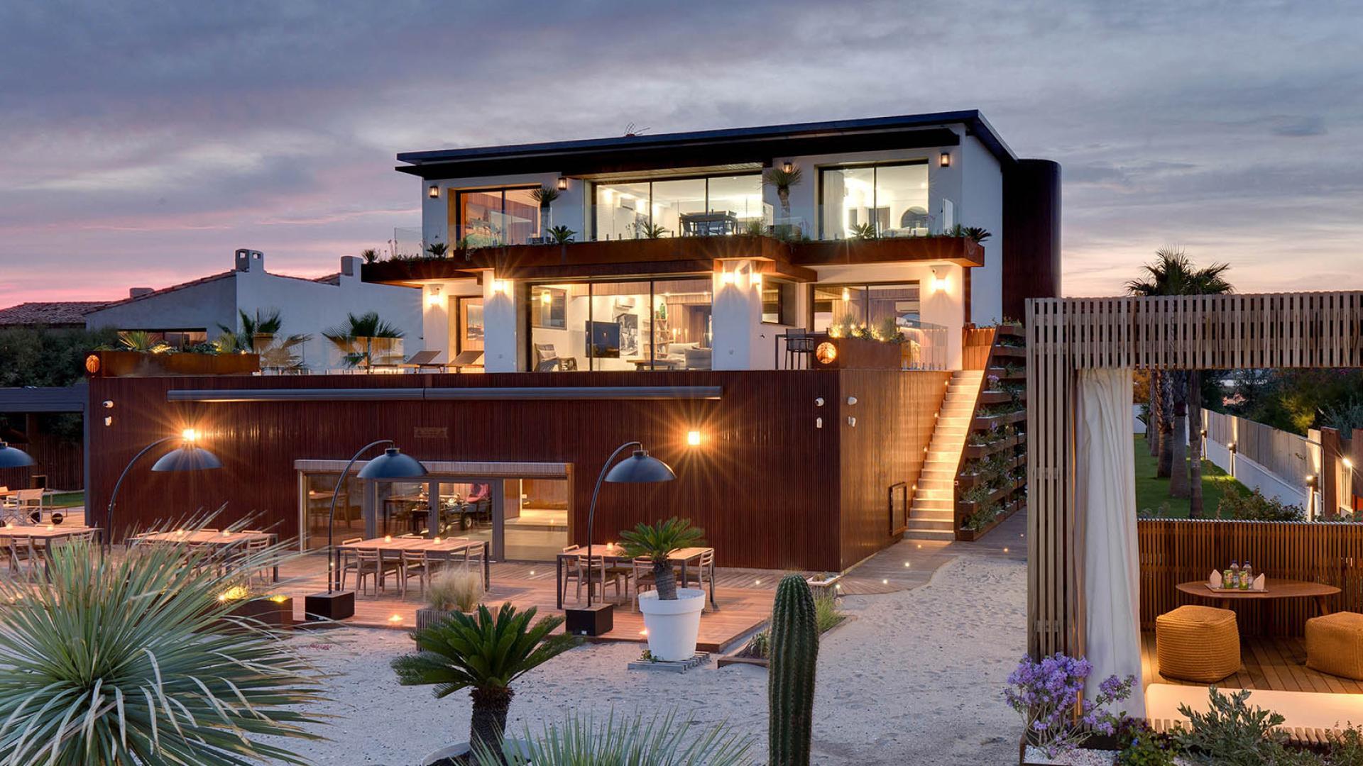 Vista Lobby La Villa Miramar