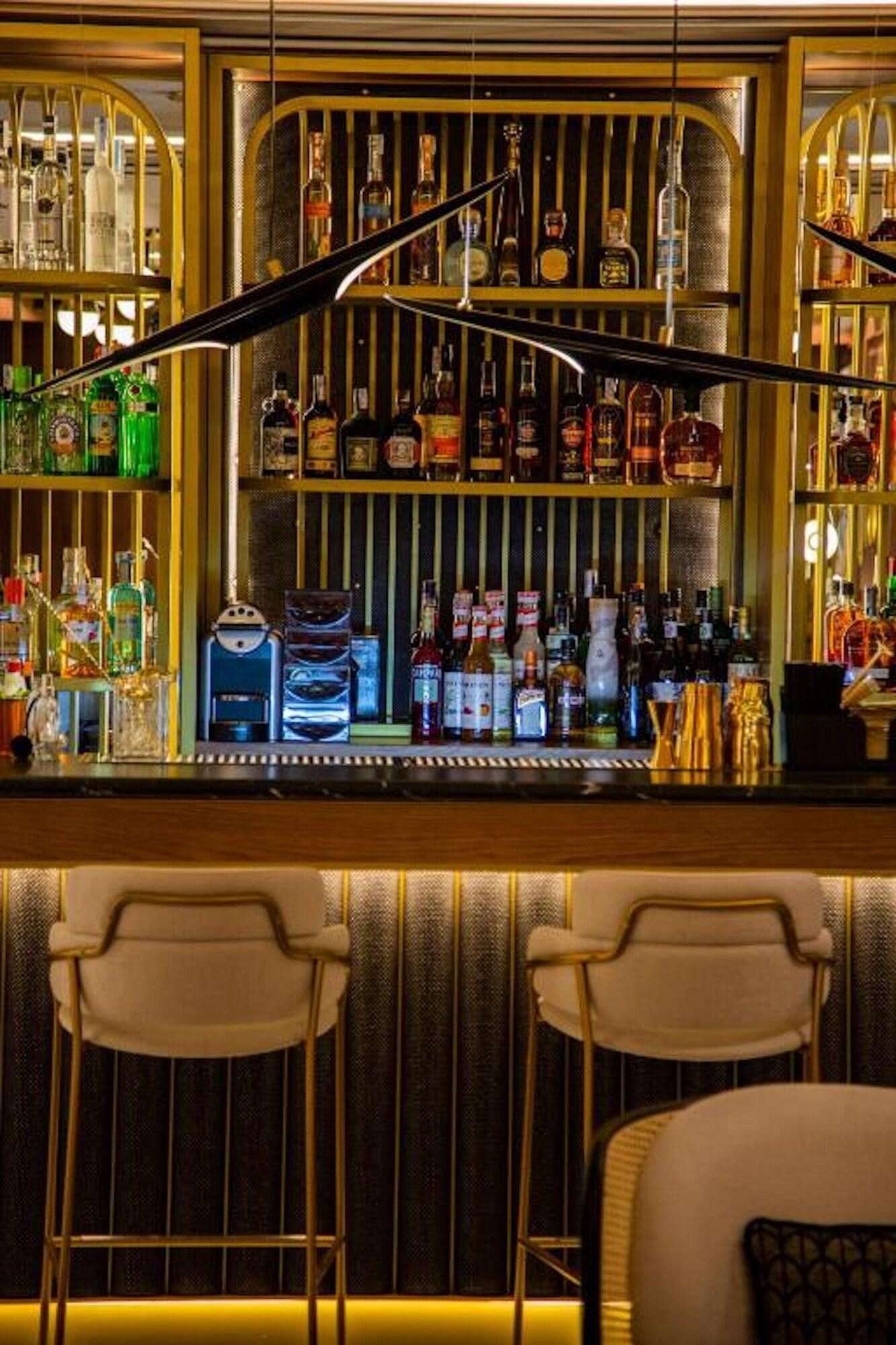 Bar/Salón MYR Palacio Vallier