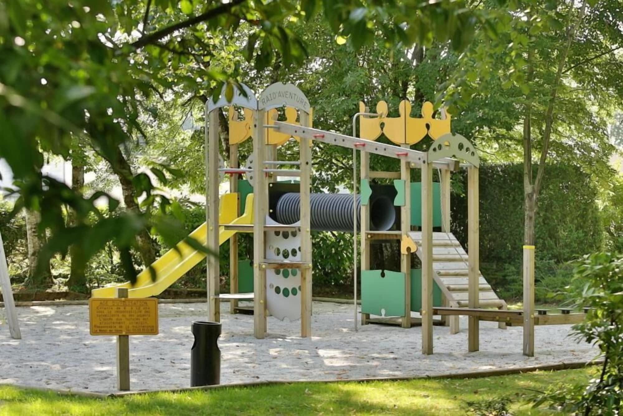 Instalaciones Recreativas Le Manoir des Cèdres