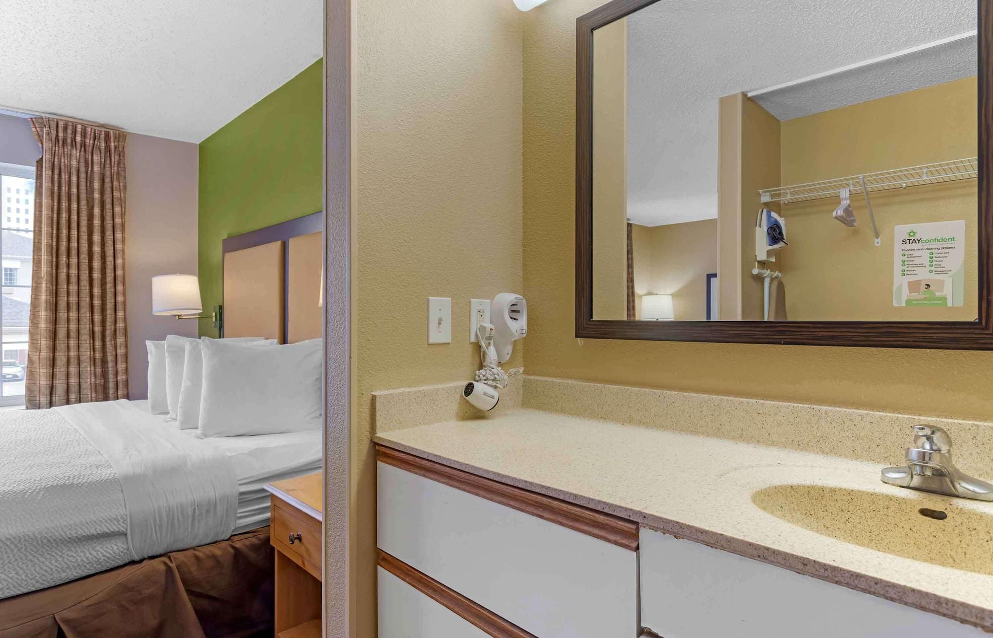 Equipamiento de Habitación Extended Stay America Suites Houston Galleria Uptown