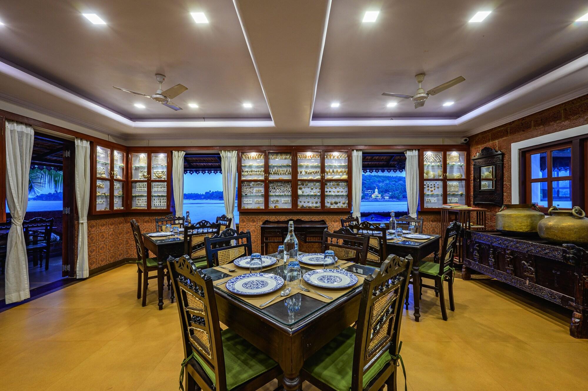 Restaurant Neemrana's Three Waters