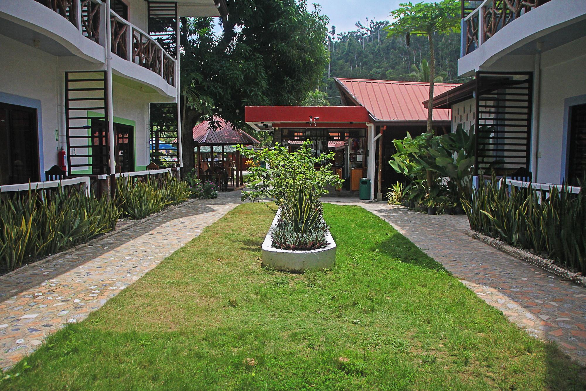 Vista Exterior Hotel Oasis Port Barton