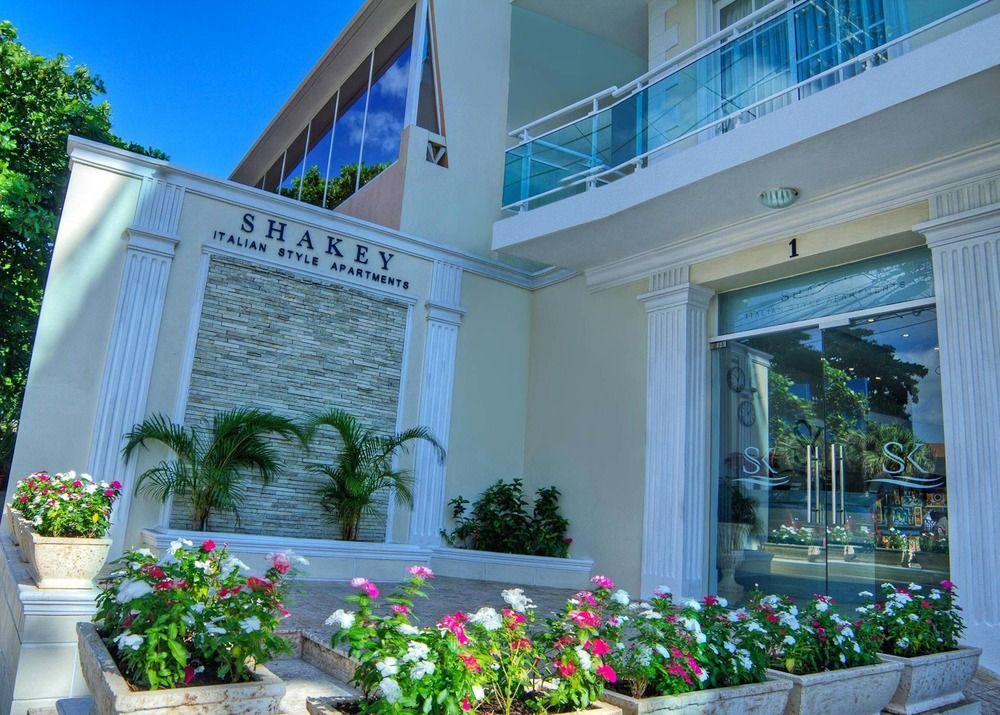 Vista Exterior Hotel Shakey