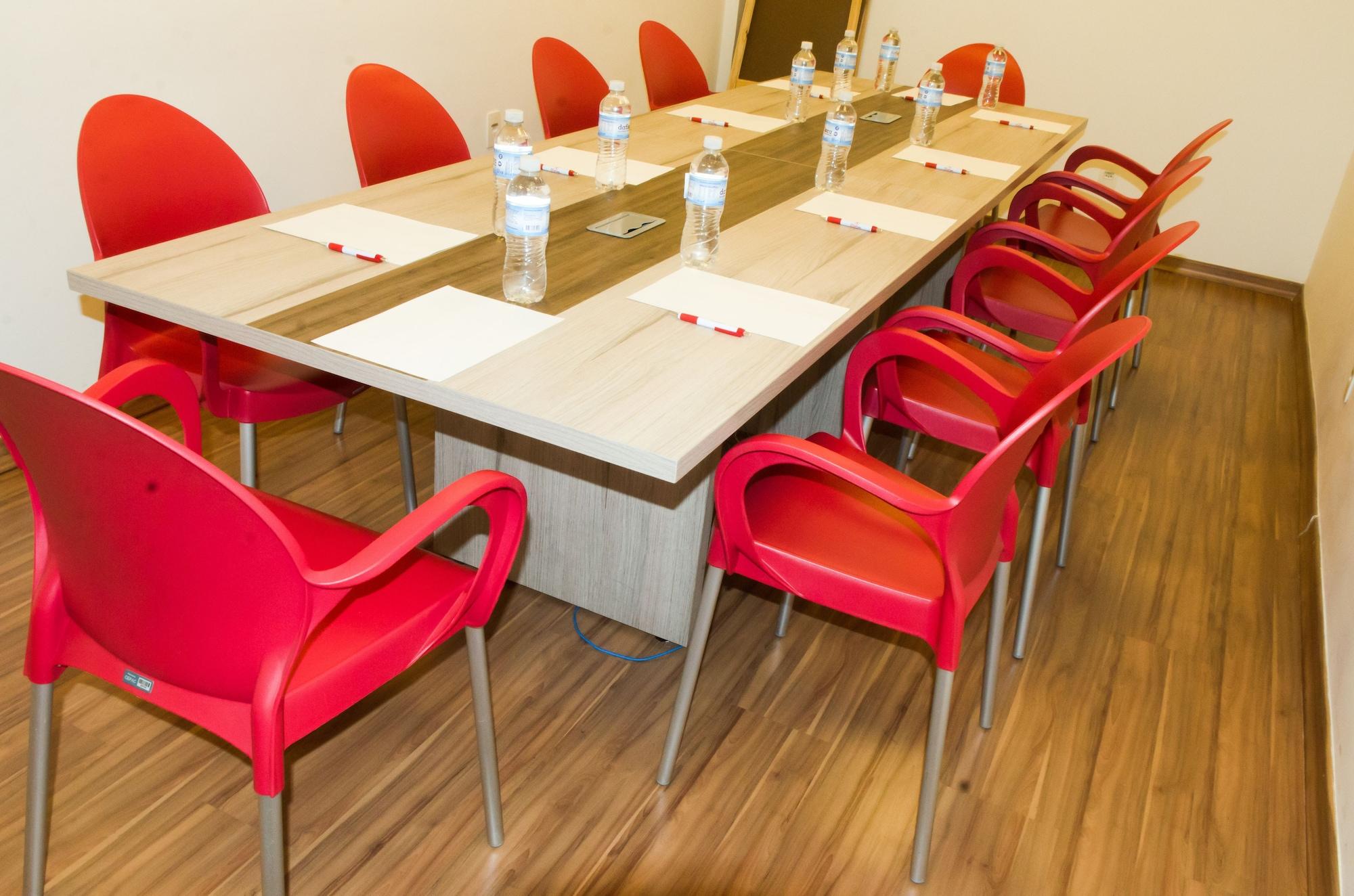 Sala de Reuniones Stop Inn Antonio Carlos