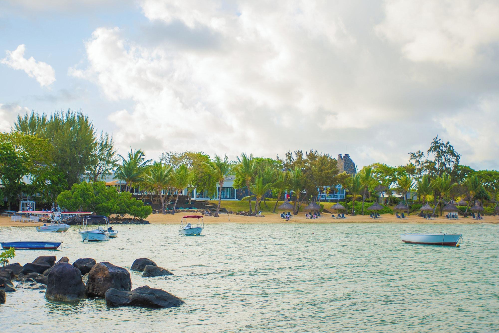 Playa Azuri Apartment with Beach, Pools, Gym, Restaurants, Spa, Boats, kids Corner