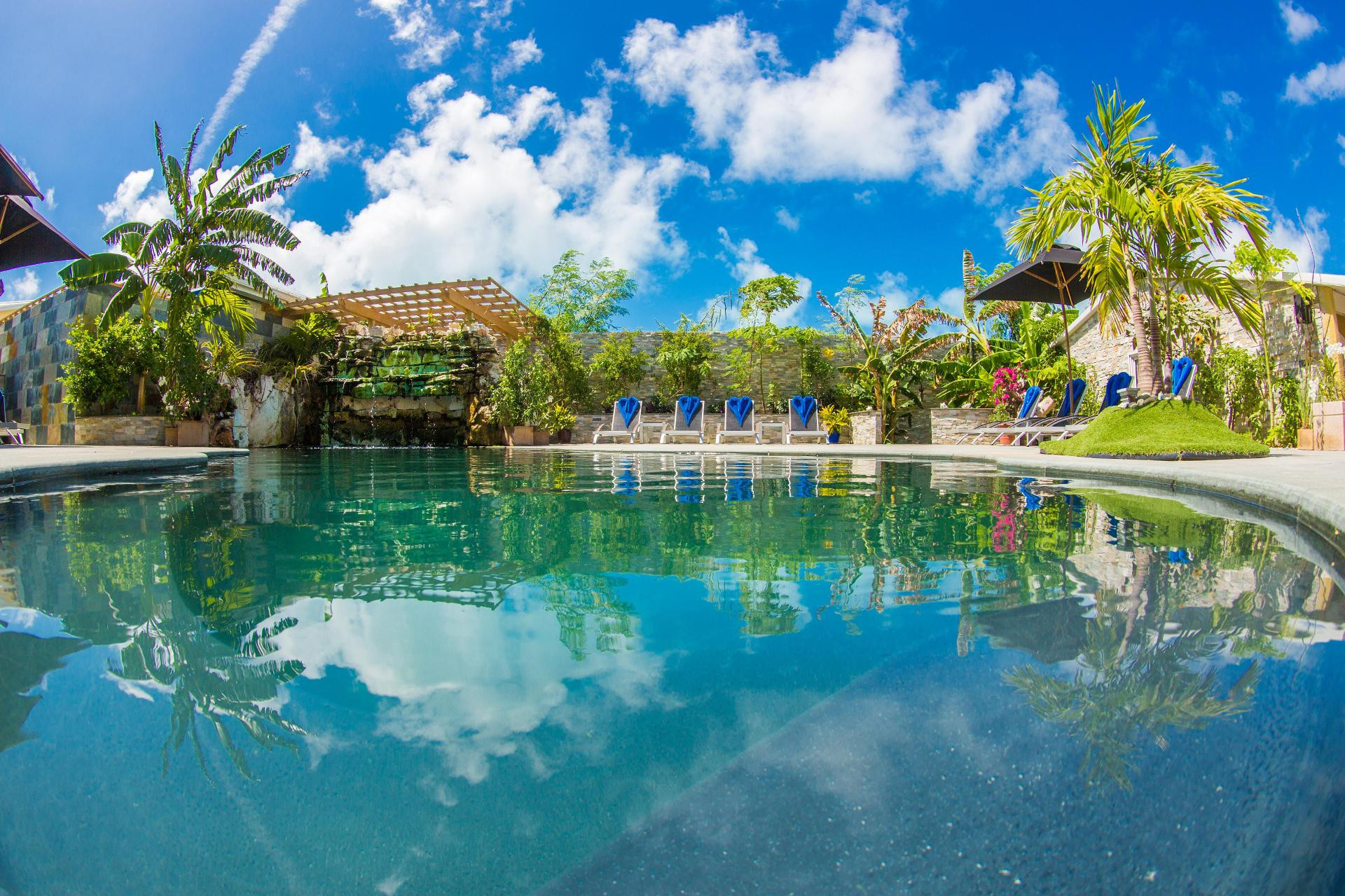 Vista Piscina Kokomo Botanical Resort - Caribbean Family Cottages