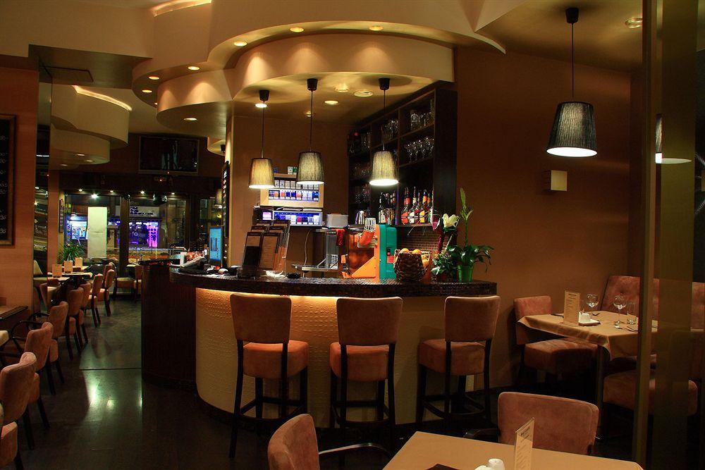 Bar/Salón Budapest Panorama Central