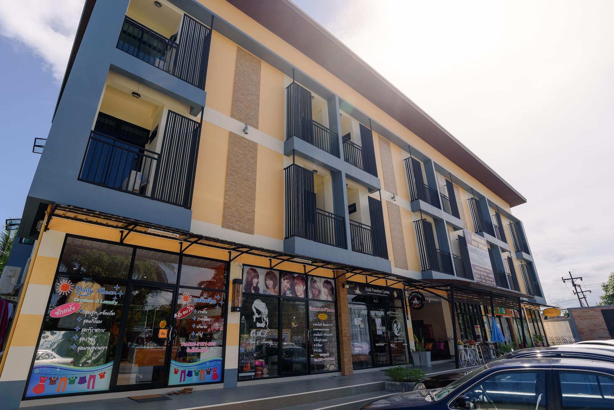 Vista Exterior Petch Ranong at Town