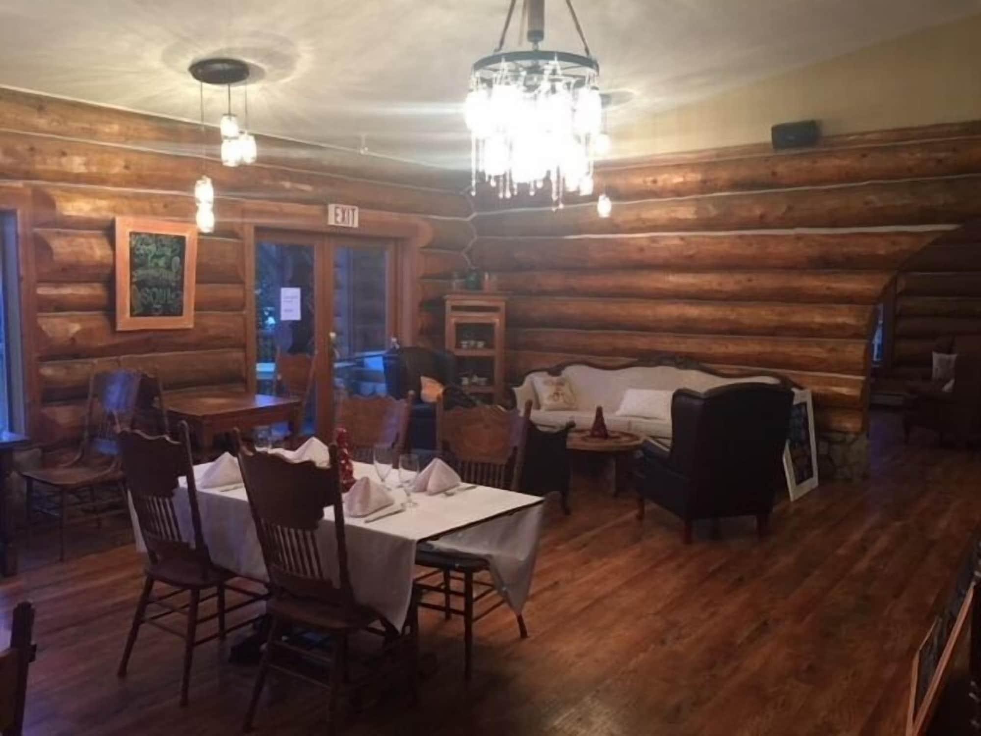 Restaurant Spruce Hill Resort & Spa