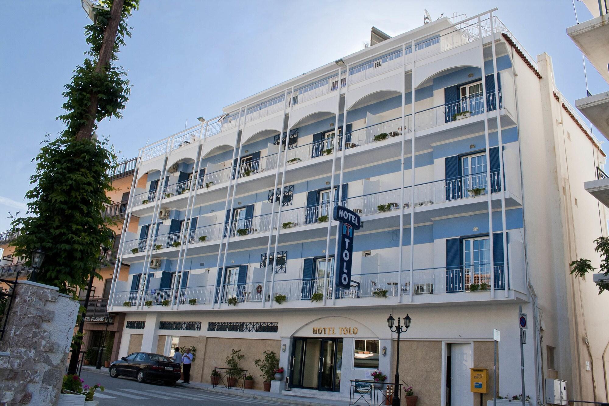 Vista Exterior Hotel Tolo