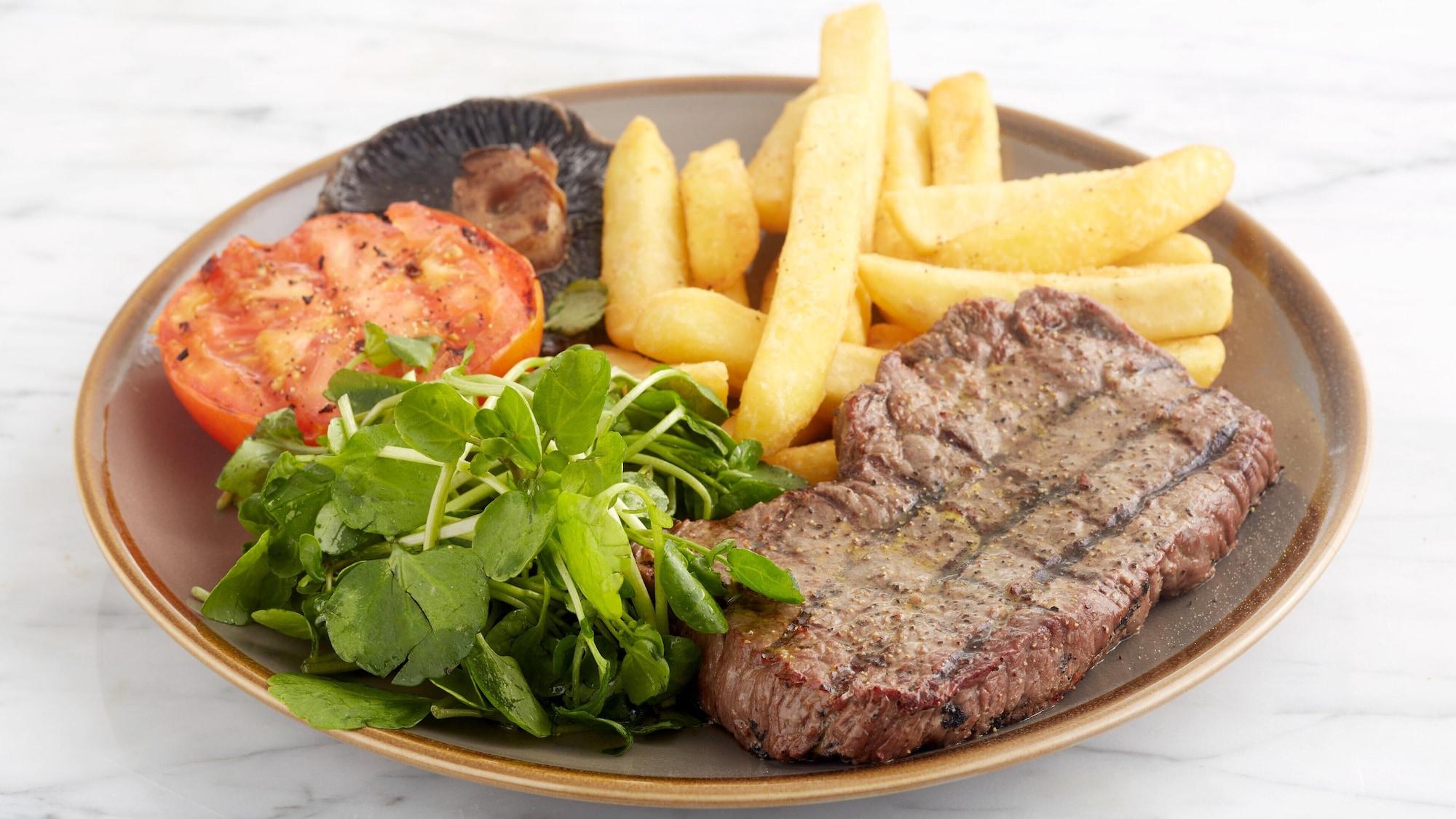 Restaurant Holiday Inn Brighouse by IHG