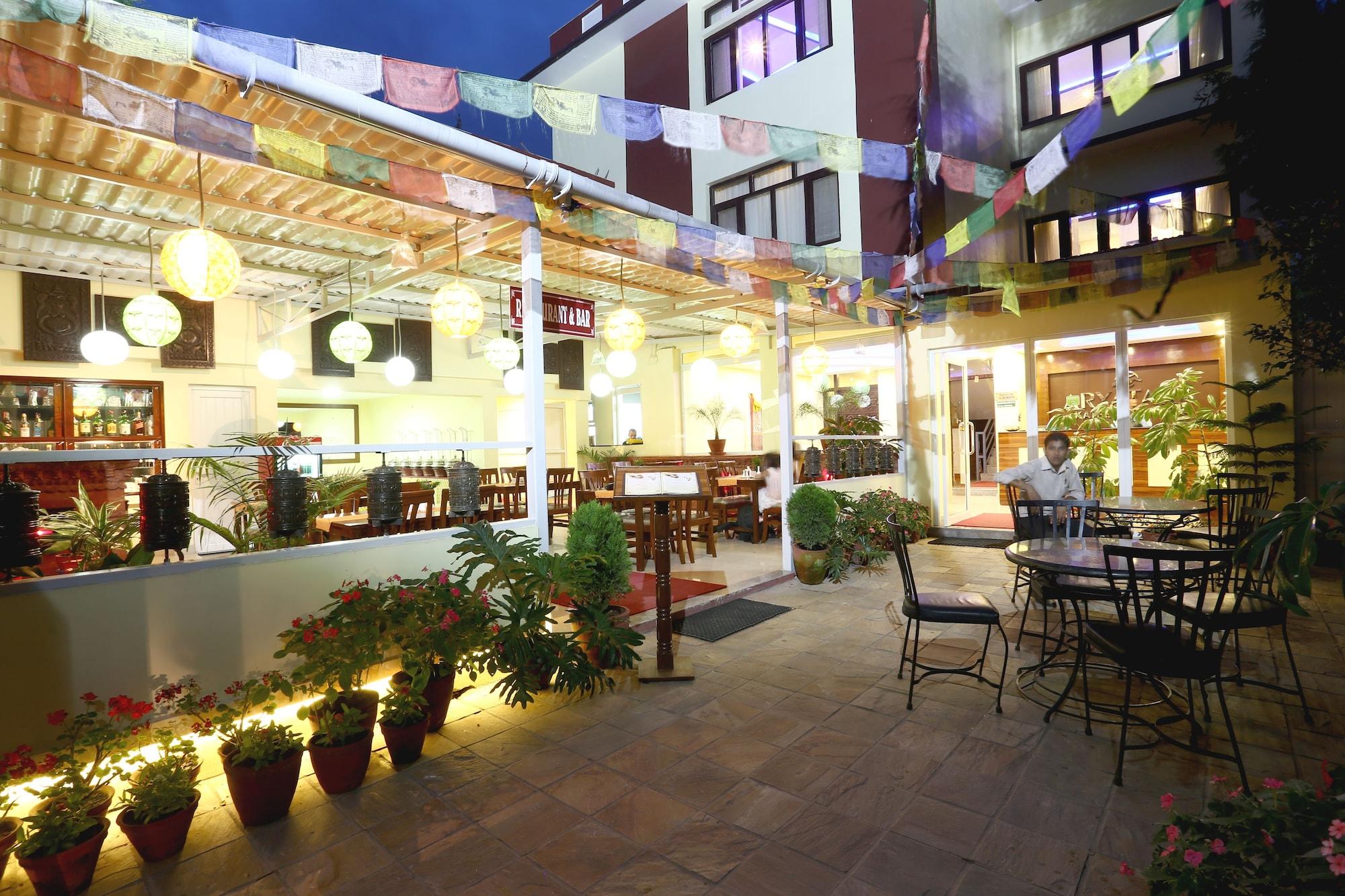 Restaurant Aryatara Kathmandu Hotel