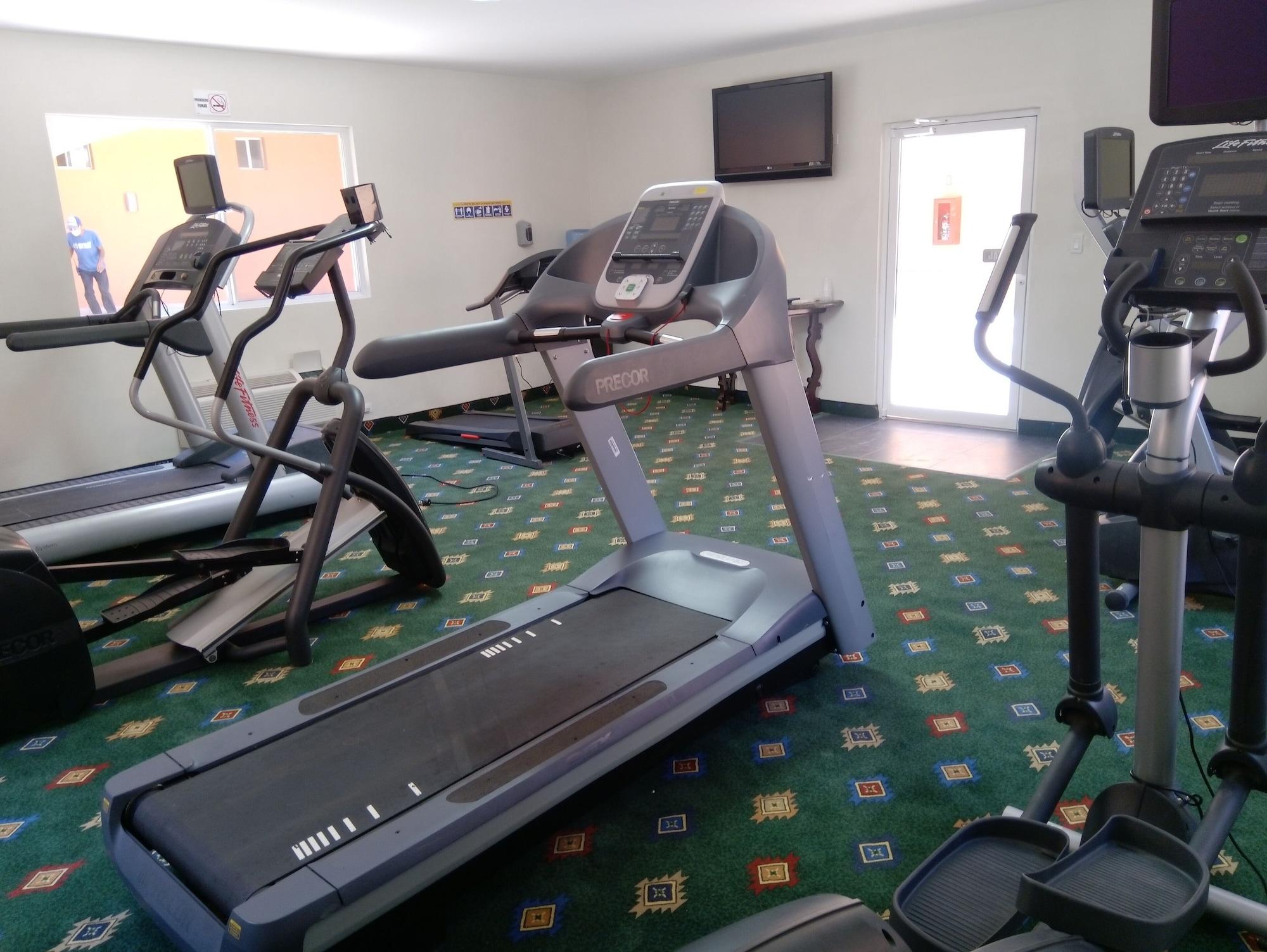 Gimnasio Los Cedros Hotel Inn Nuevo Casas Grandes