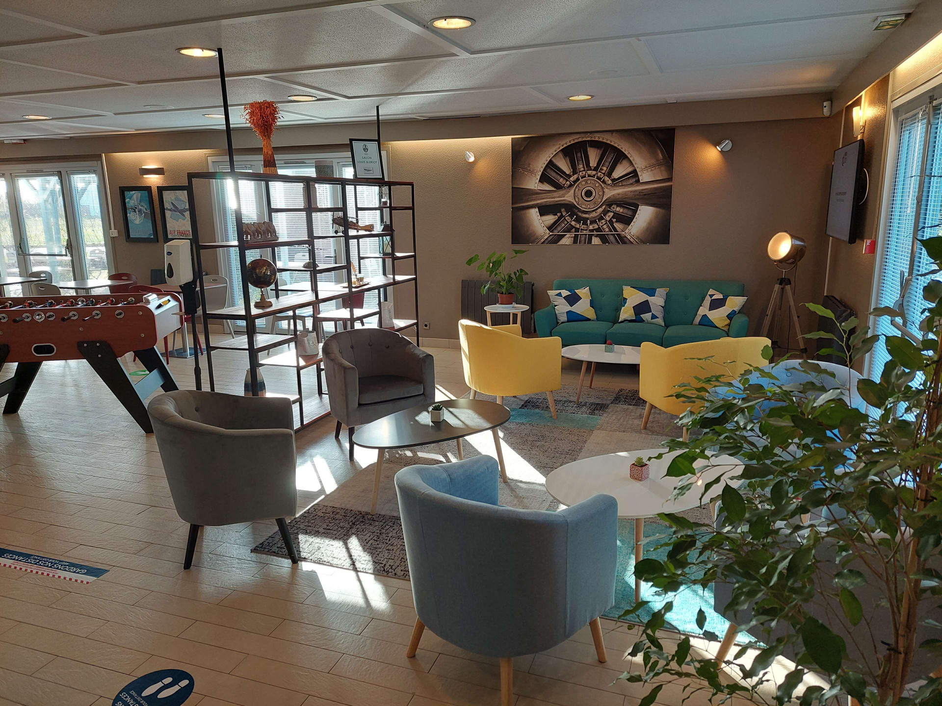 Instalaciones Recreativas Campanile Versailles Buc