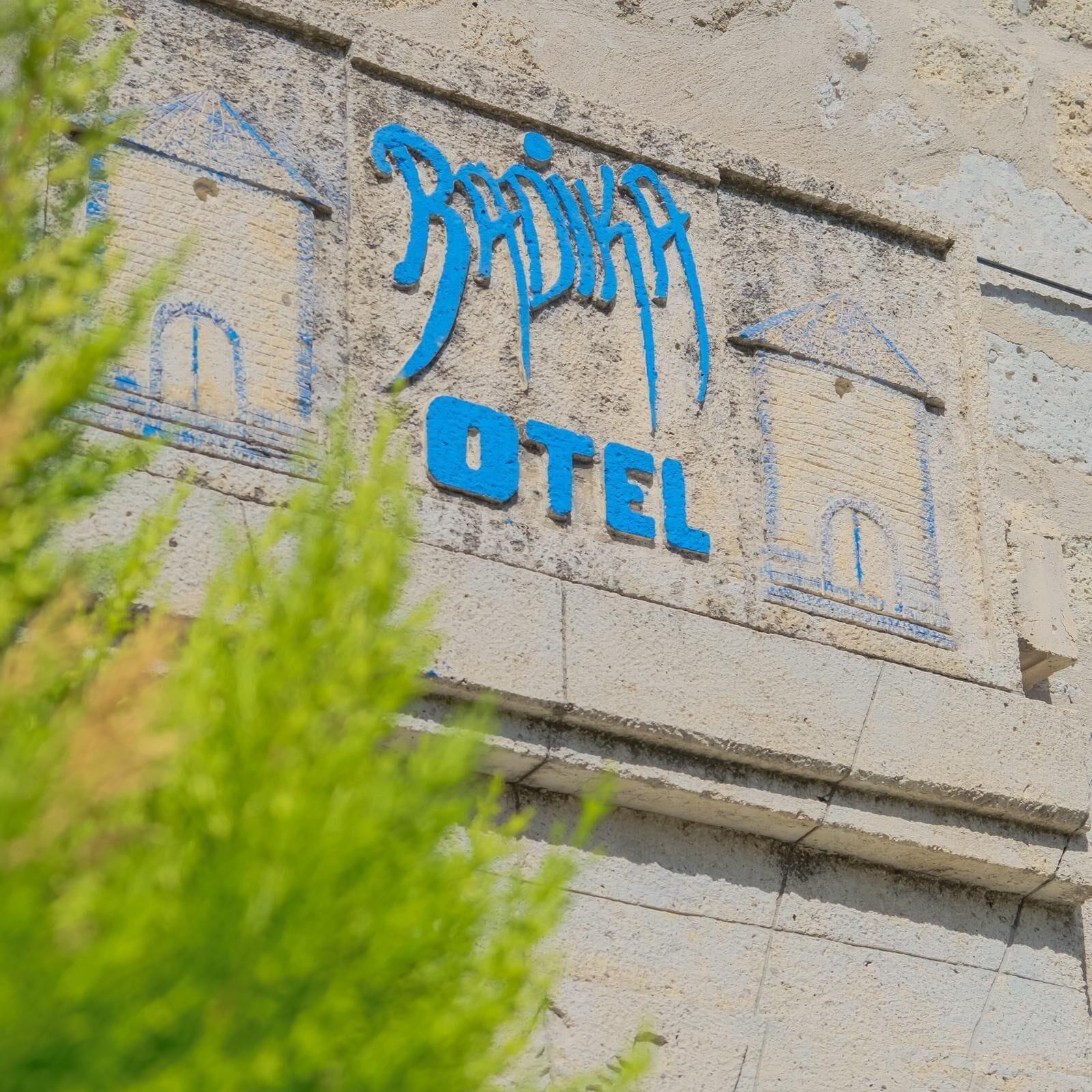 Varios Radika Hotel