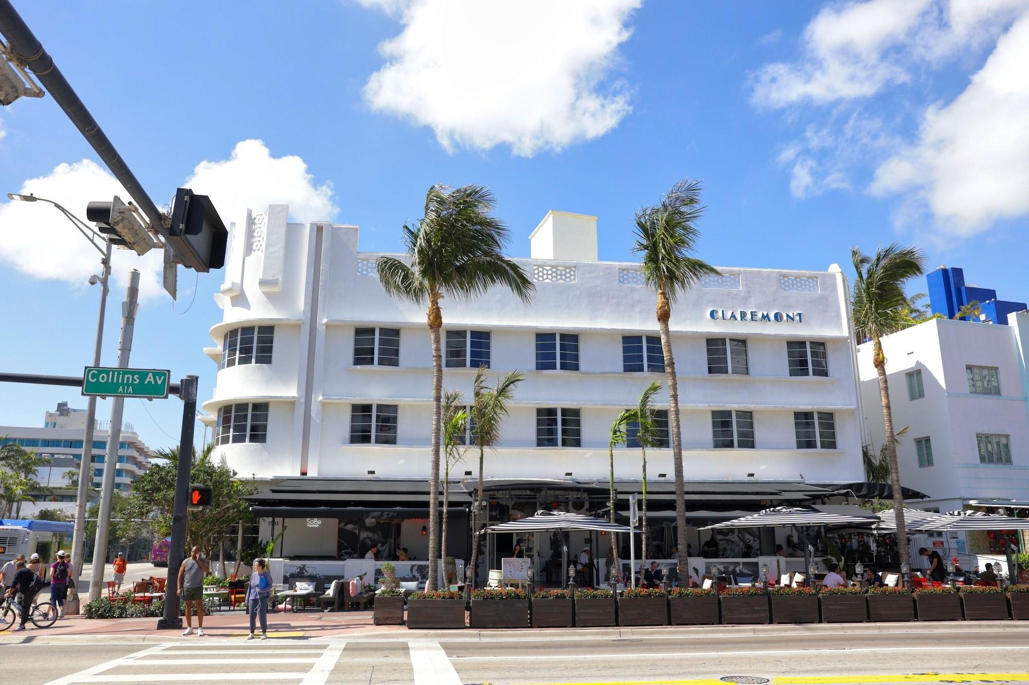 Varios Claremont Hotel