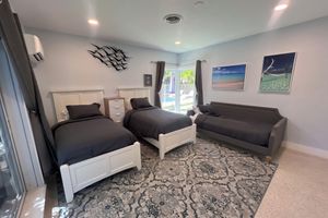 Alquiler Vacacional - 150 Steps to the Ocean! Salt water pool!