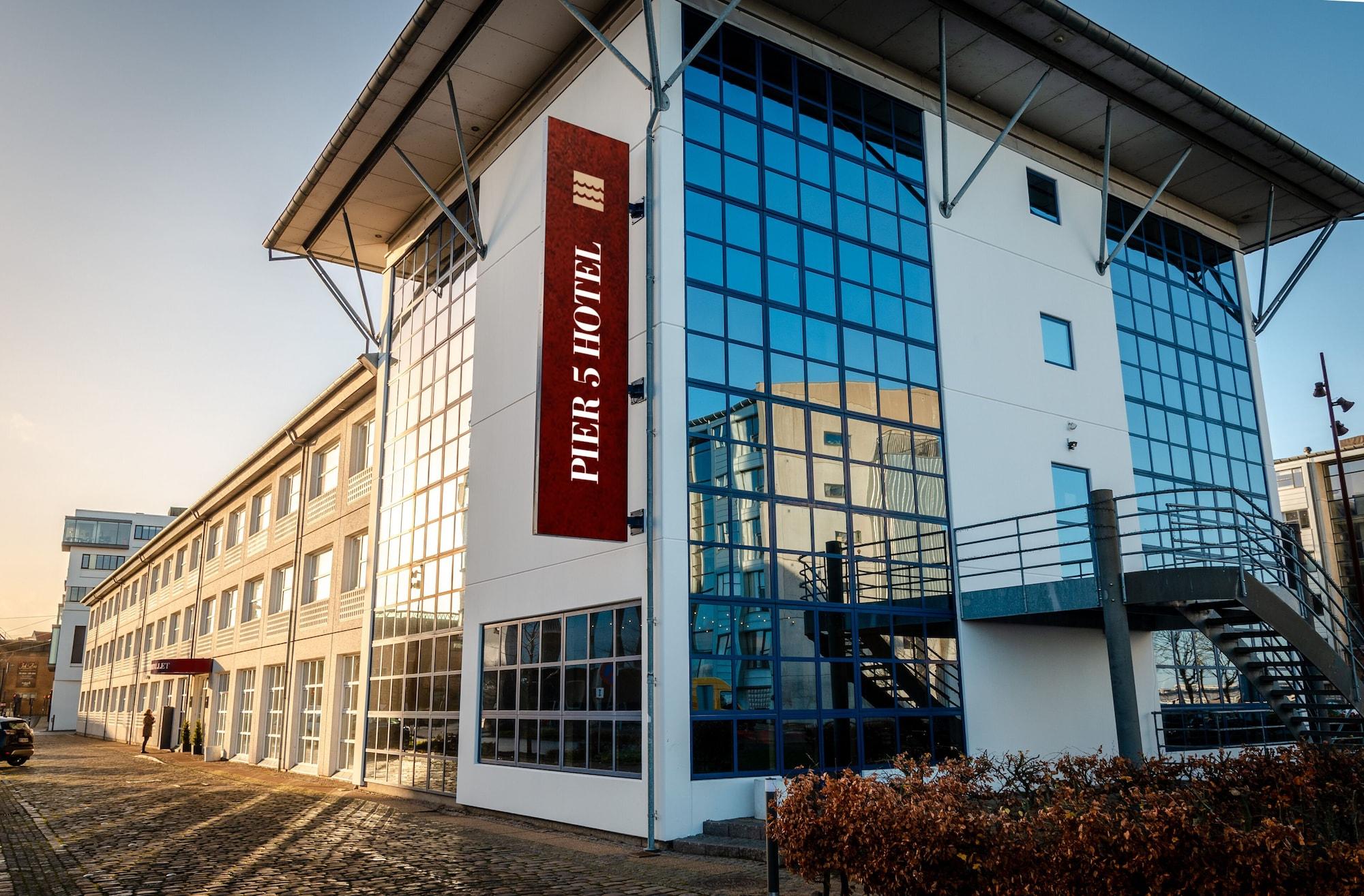 Vista Exterior Pier 5 Designhotel