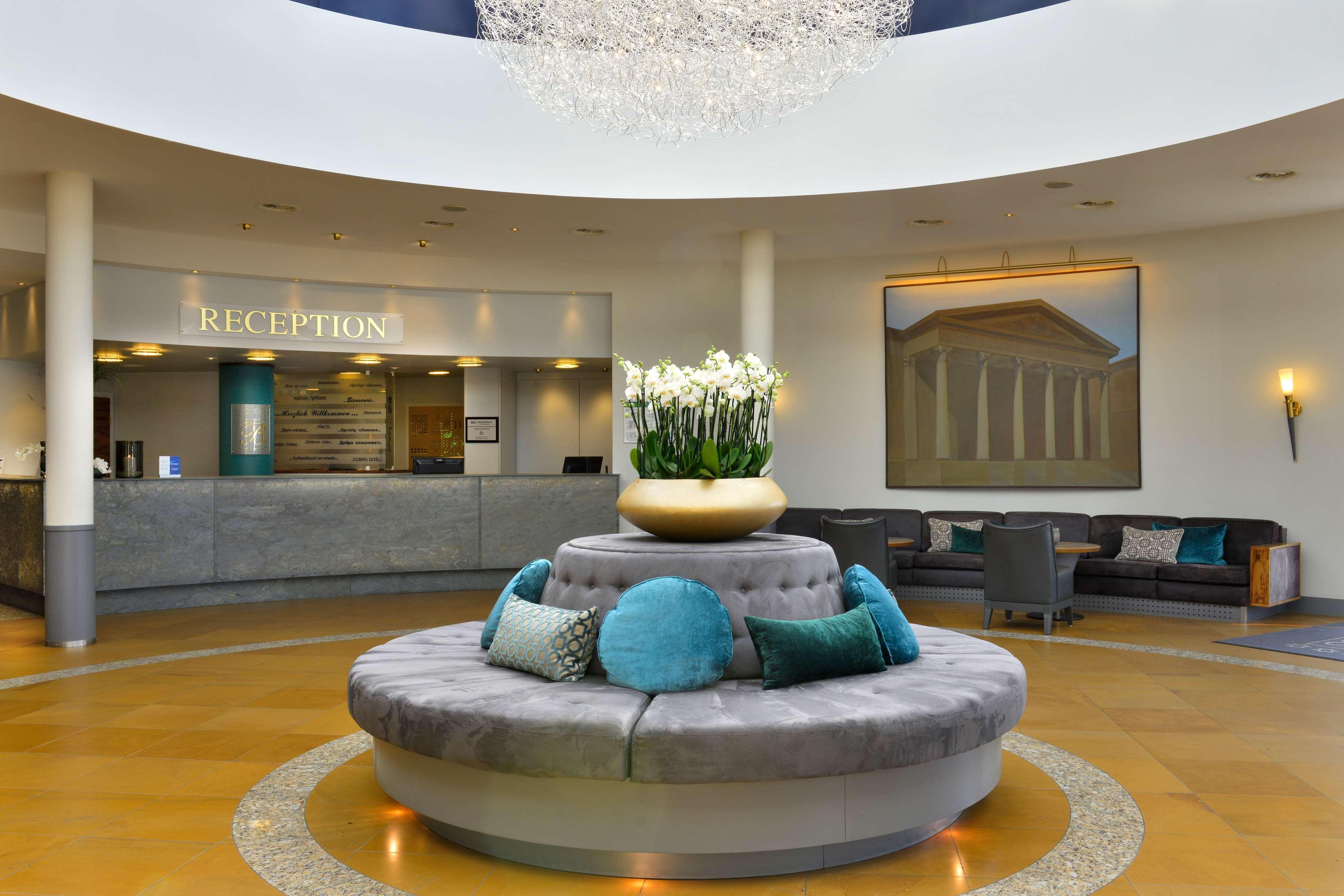 Vista Lobby Best Western Premier Parkhotel Kronsberg