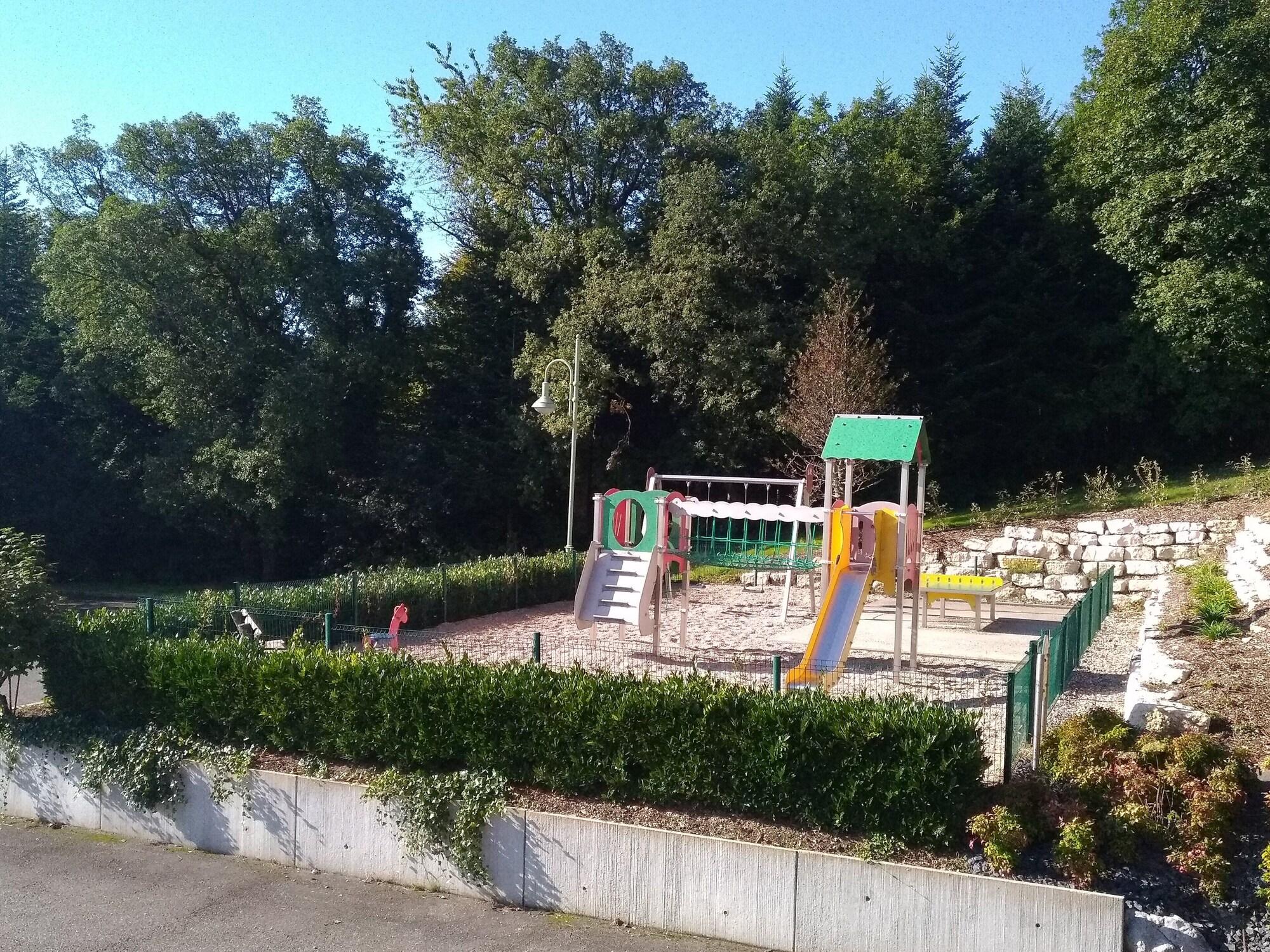 Instalaciones Recreativas Hôtel Bois Joly