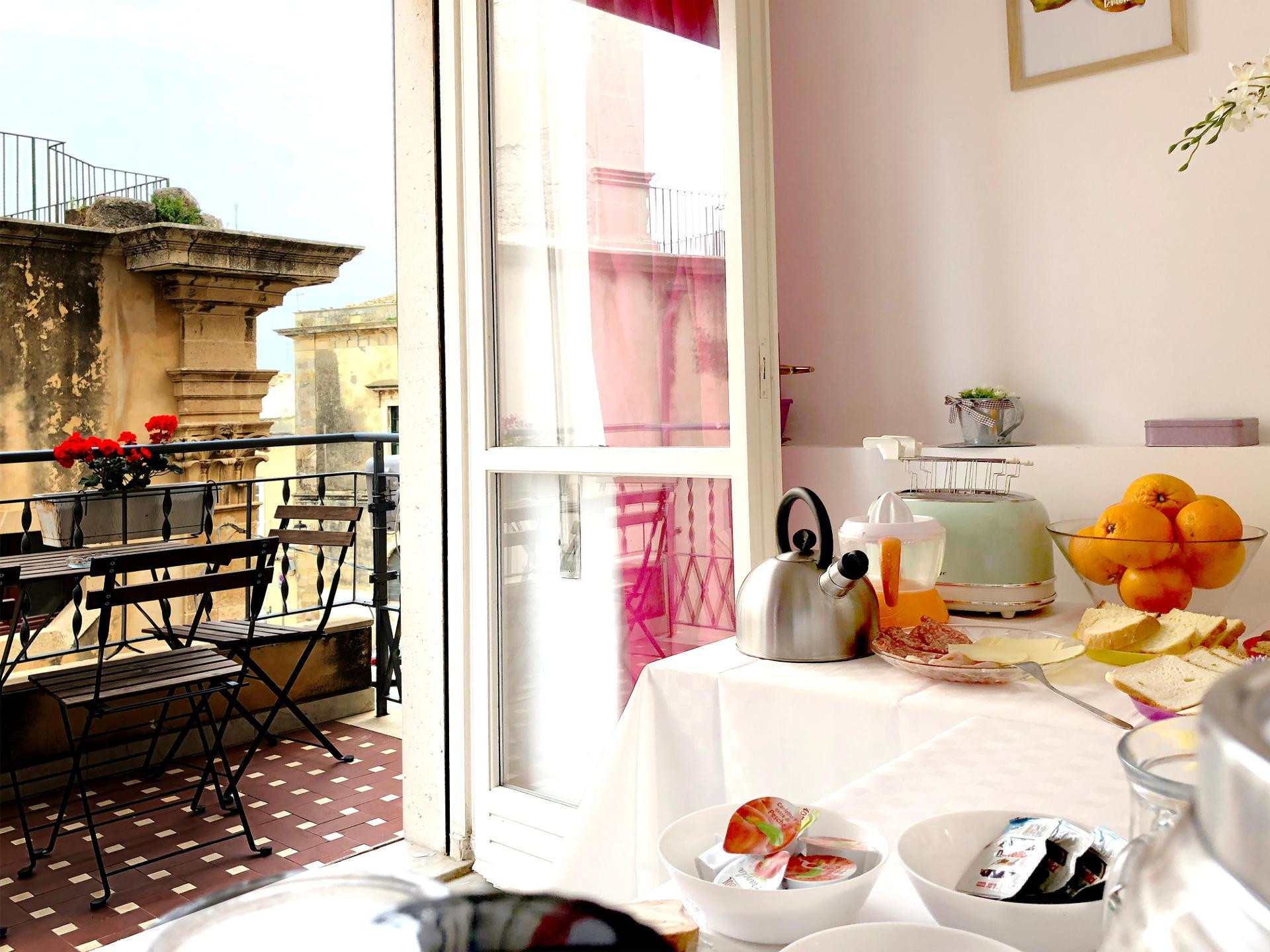 Bar/Salón Maison Ortigia