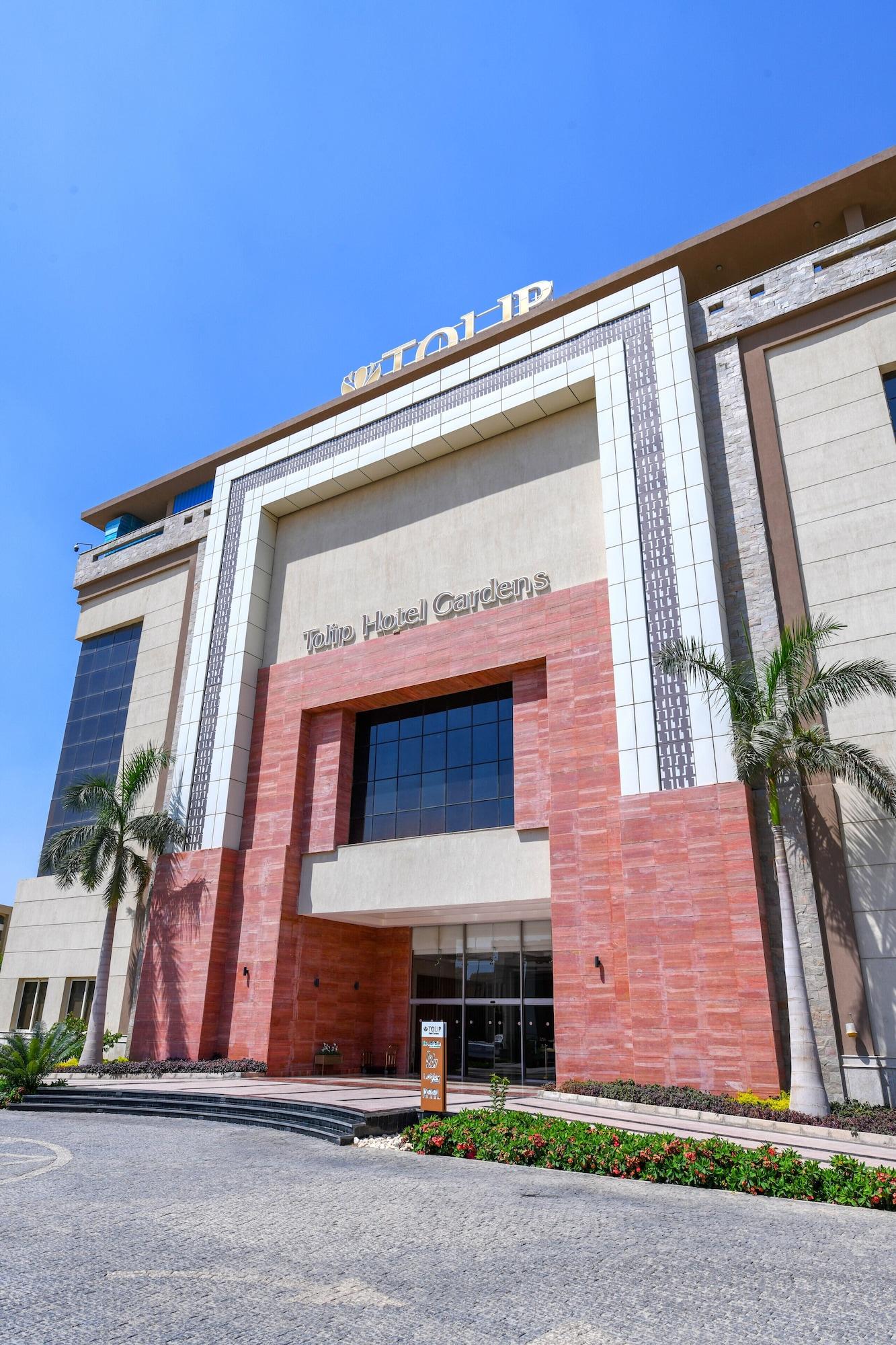 Vista Exterior Tolip Gardens Hotel