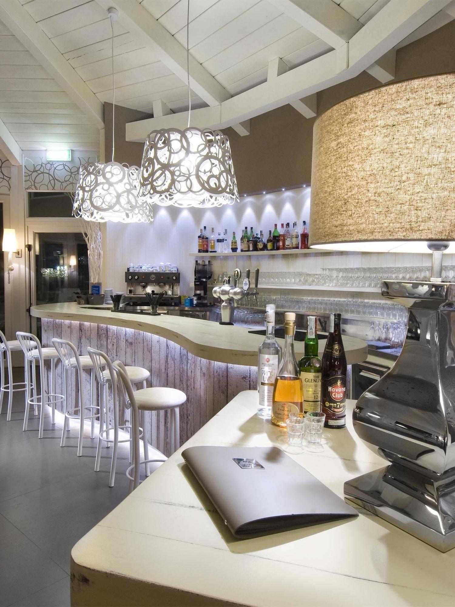 Bar/Salón Hotel Pacific