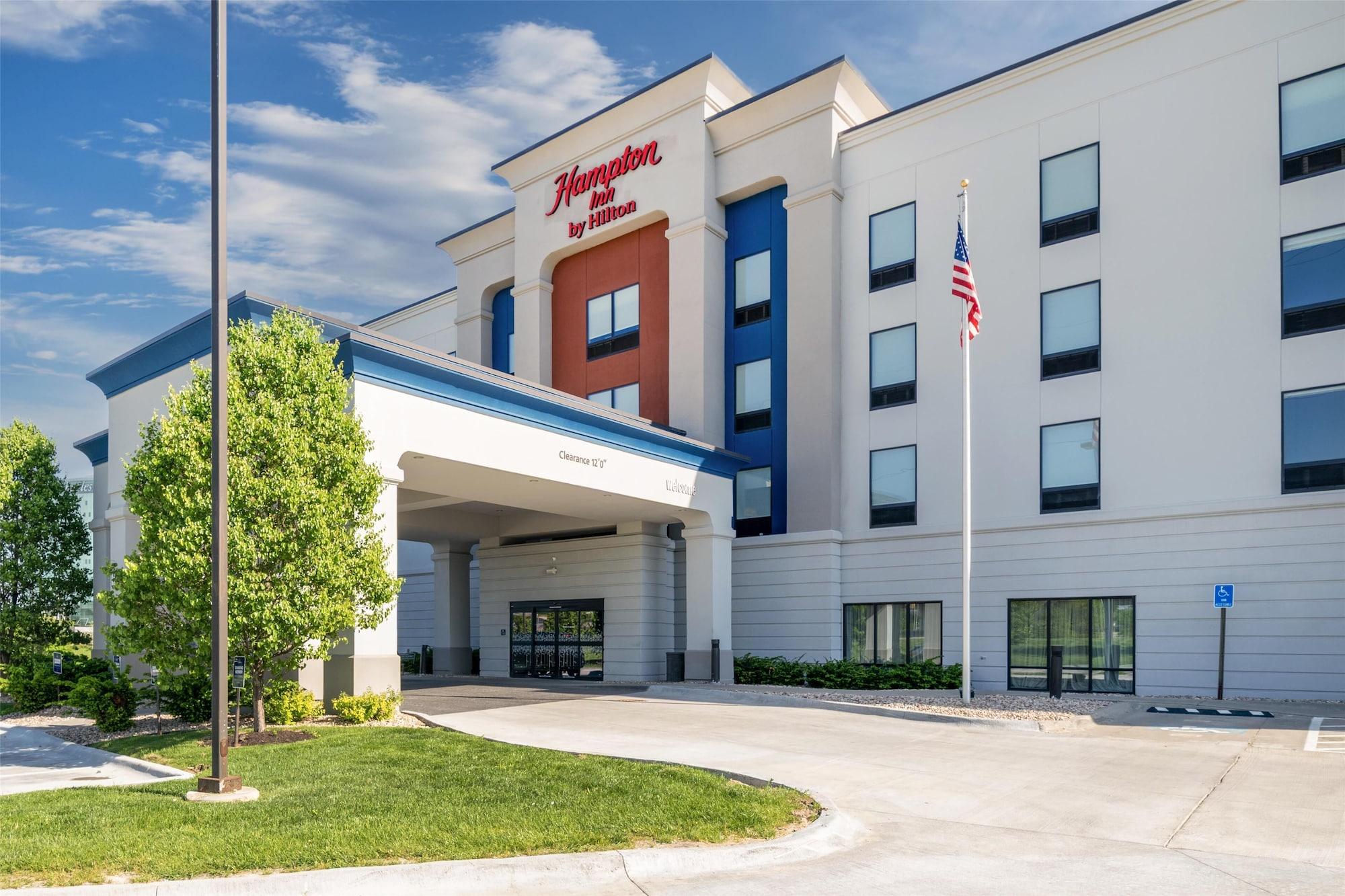 Vista Exterior Hampton Inn Omaha/West Dodge Road (Old Mill)
