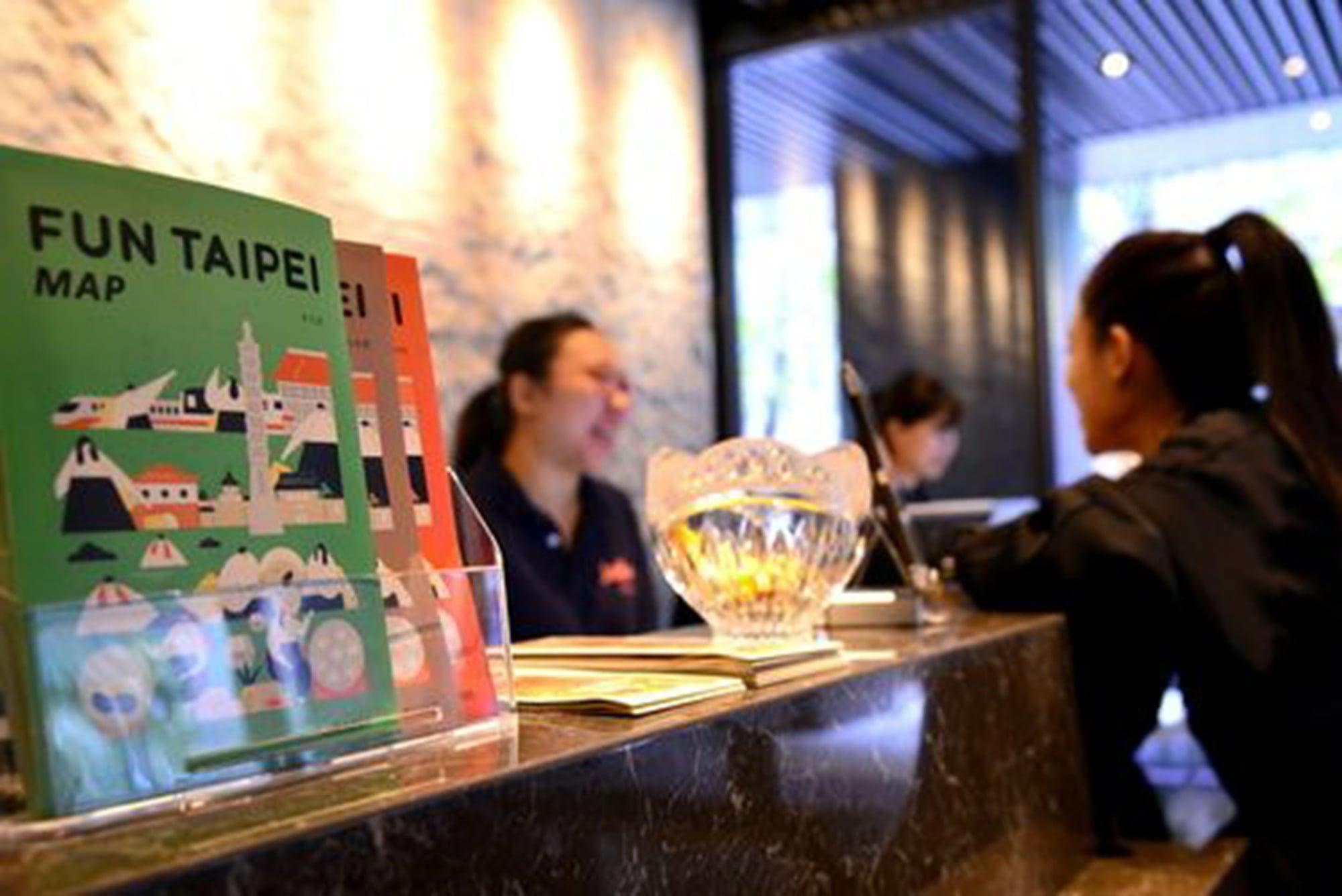 Vista Lobby Jolley Hotel