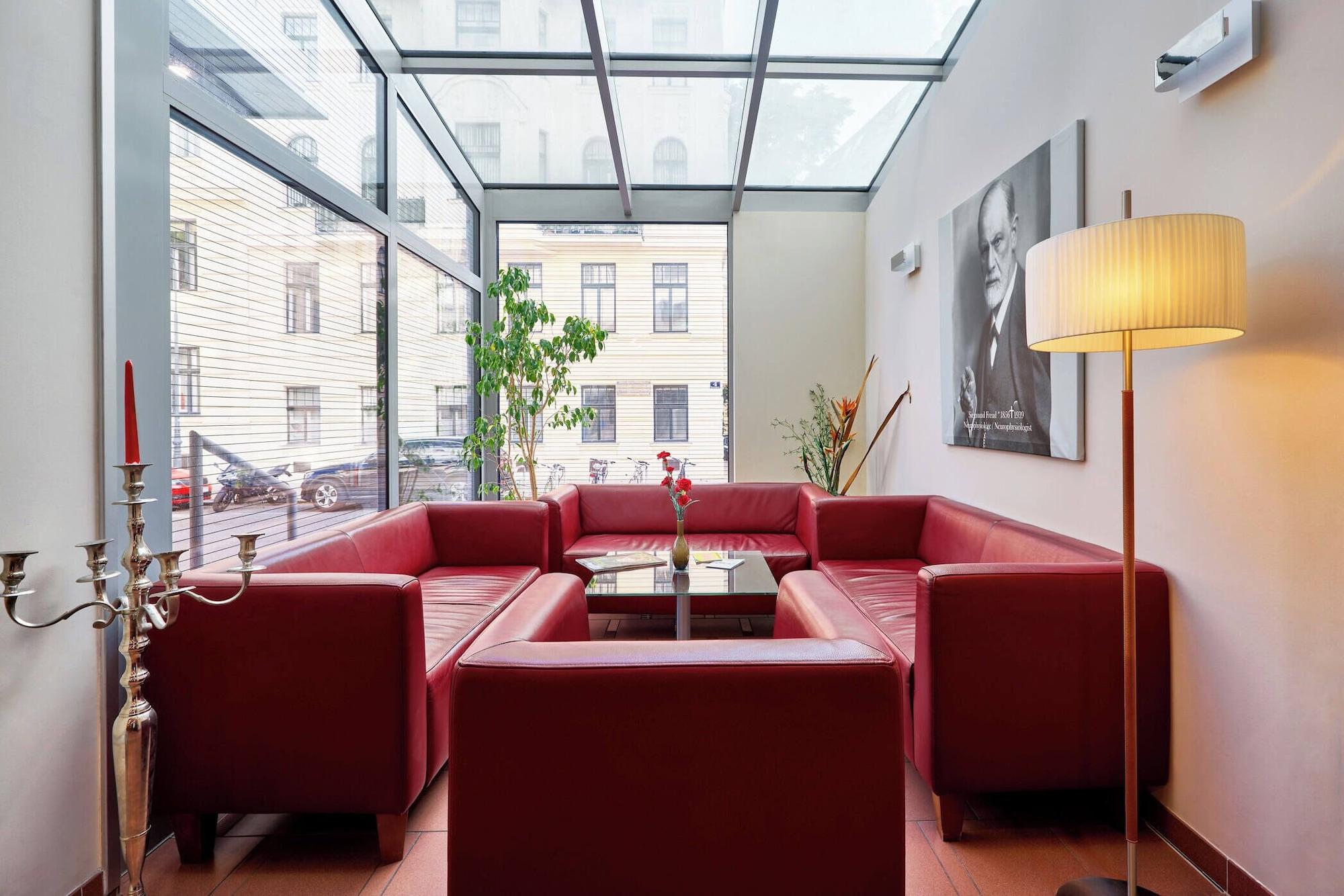 Vista Lobby Hotel Strudlhof