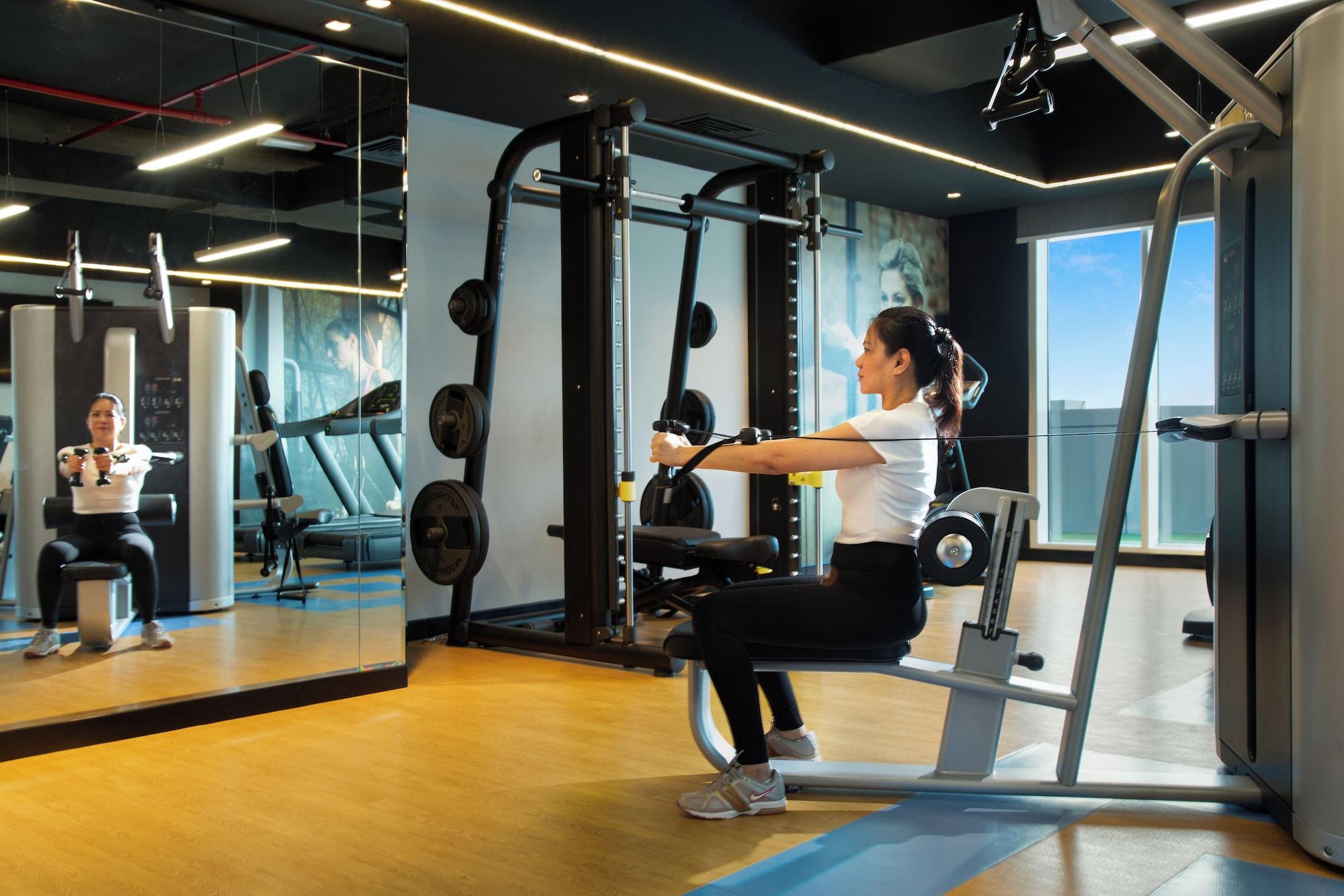 Gimnasio Royal Continental Suites