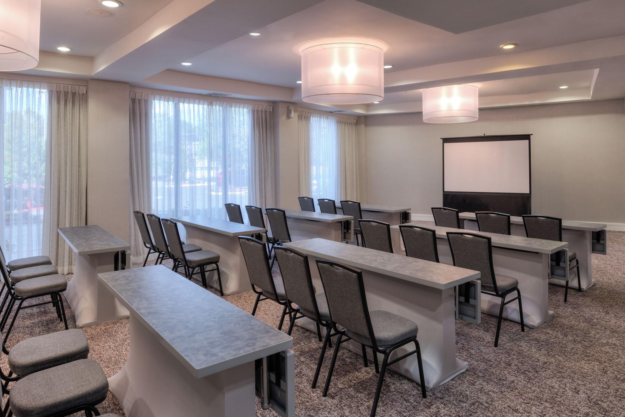 Sala de Reuniones The Brookhaven Atlanta Hotel