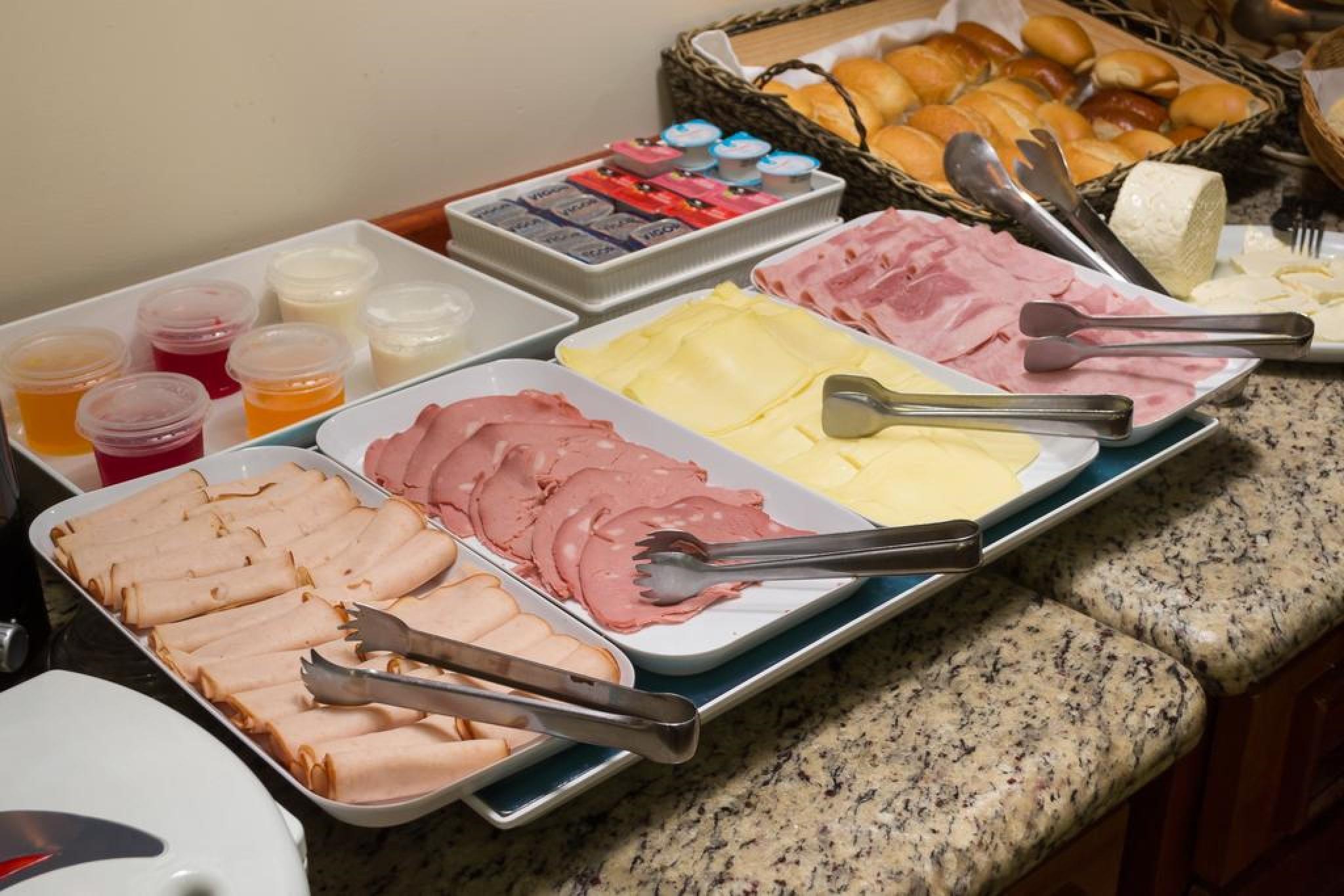 Restaurant Hotel Euro Suite Campinas By Nacional Inn