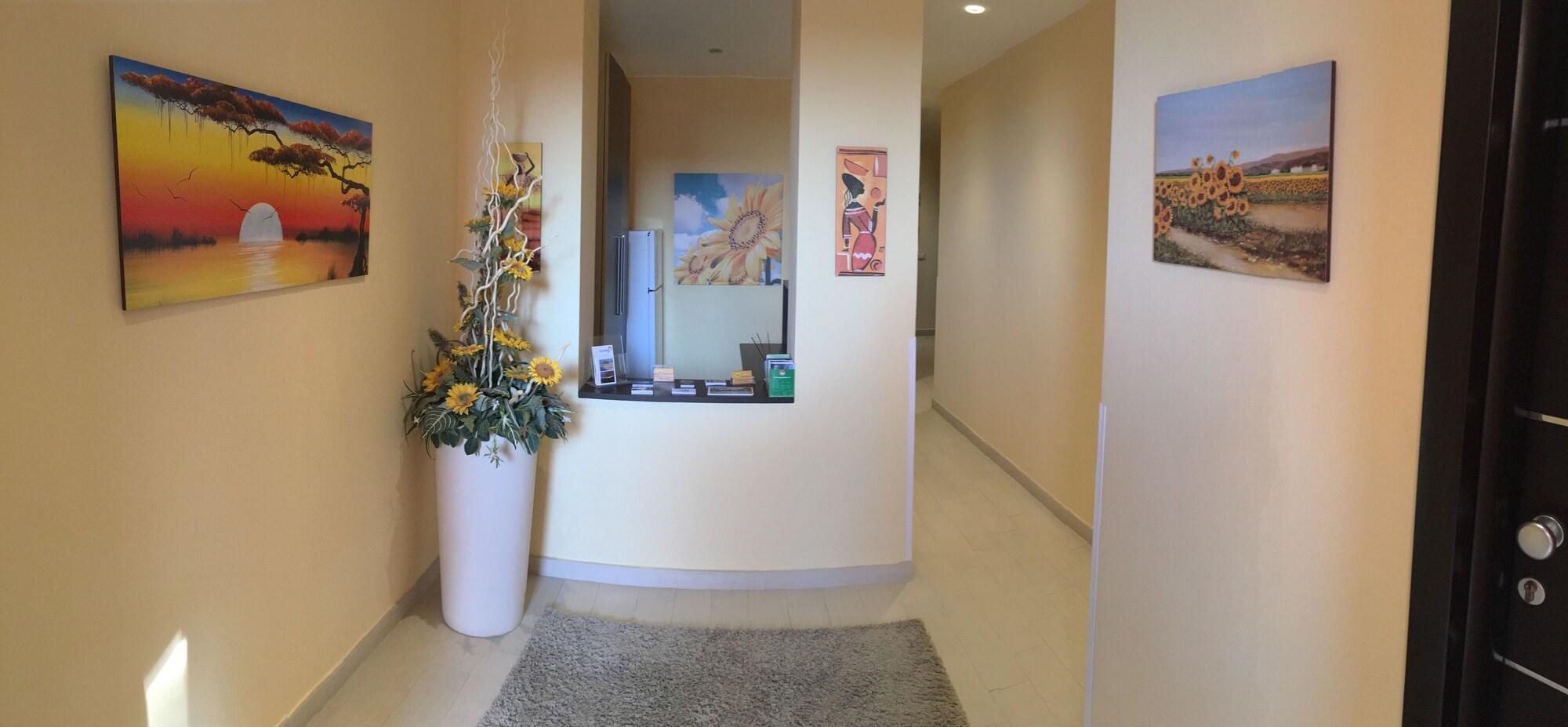 Vista Lobby Il Girasole Capo d'Orlando
