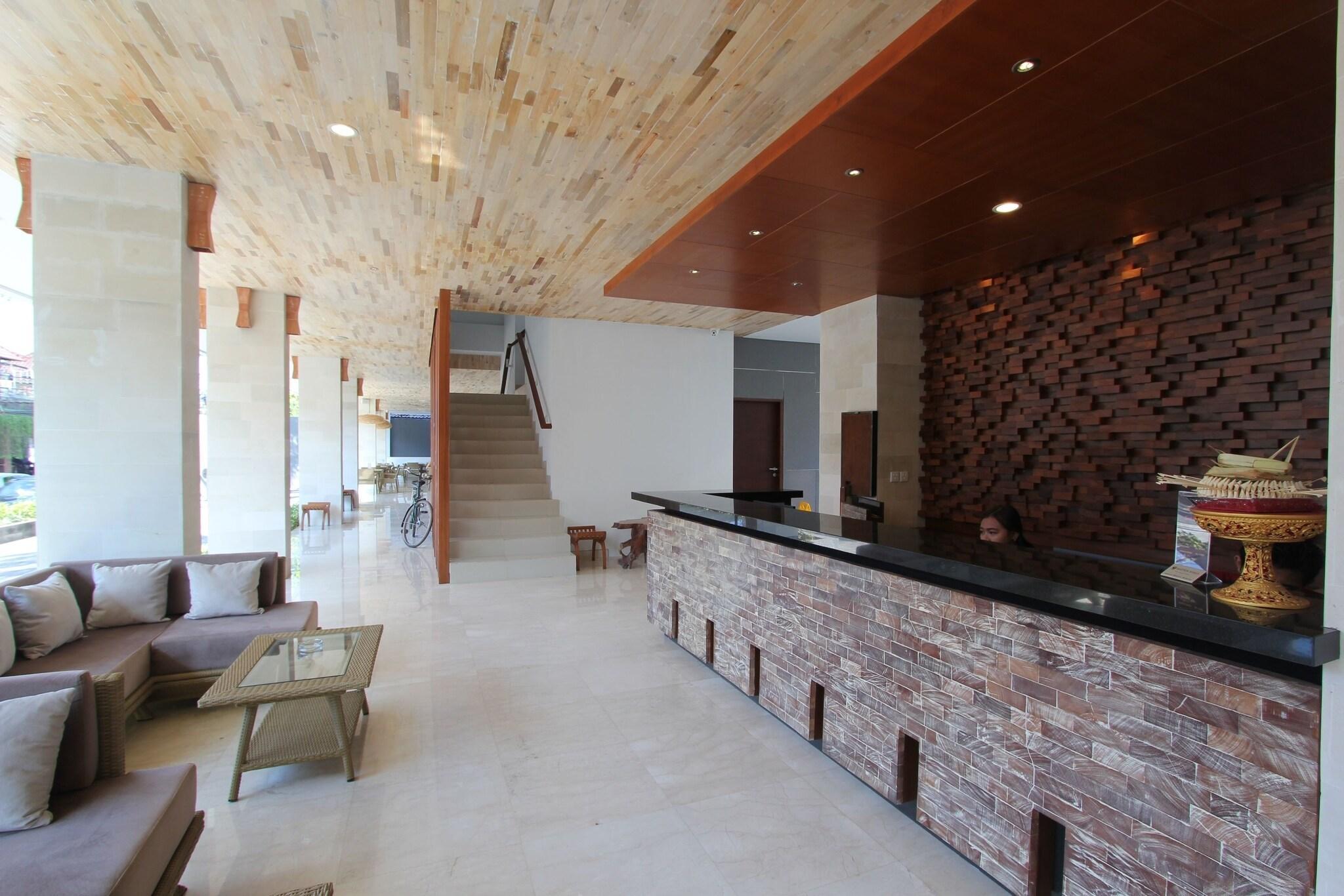 Vista Lobby Grand La Walon Hotel