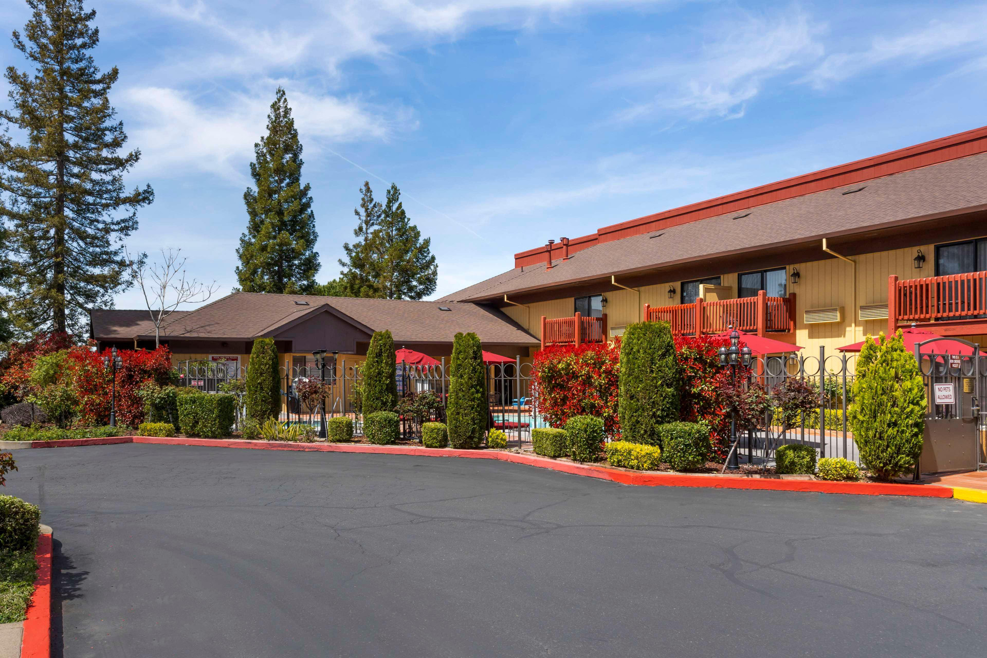 Vista Exterior Best Western Plus Placerville Inn