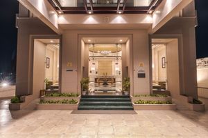 Alojamiento - Hotel Blue Saphire Countryside