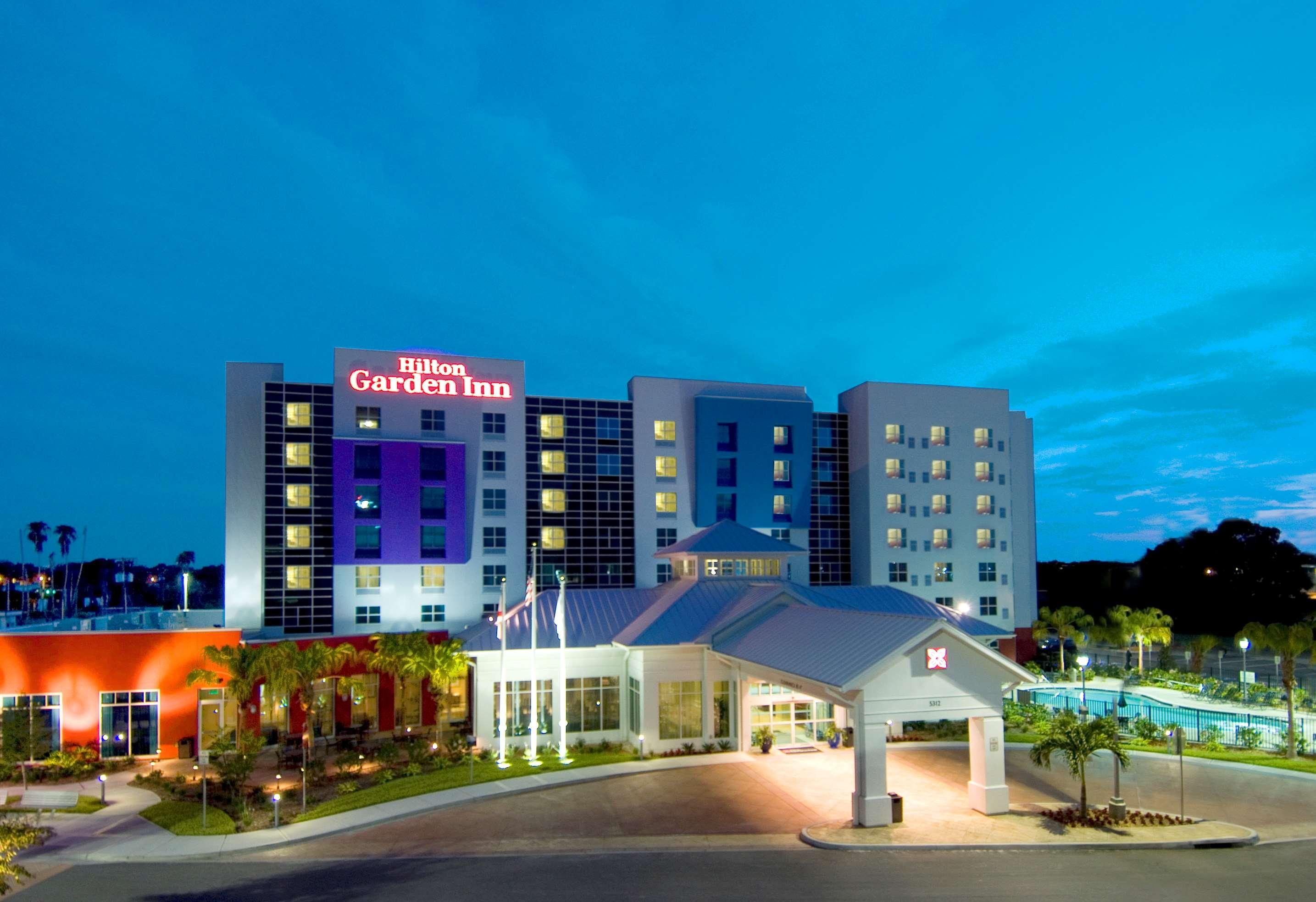Vista Exterior Hilton Garden Inn Tampa Airport Westshore